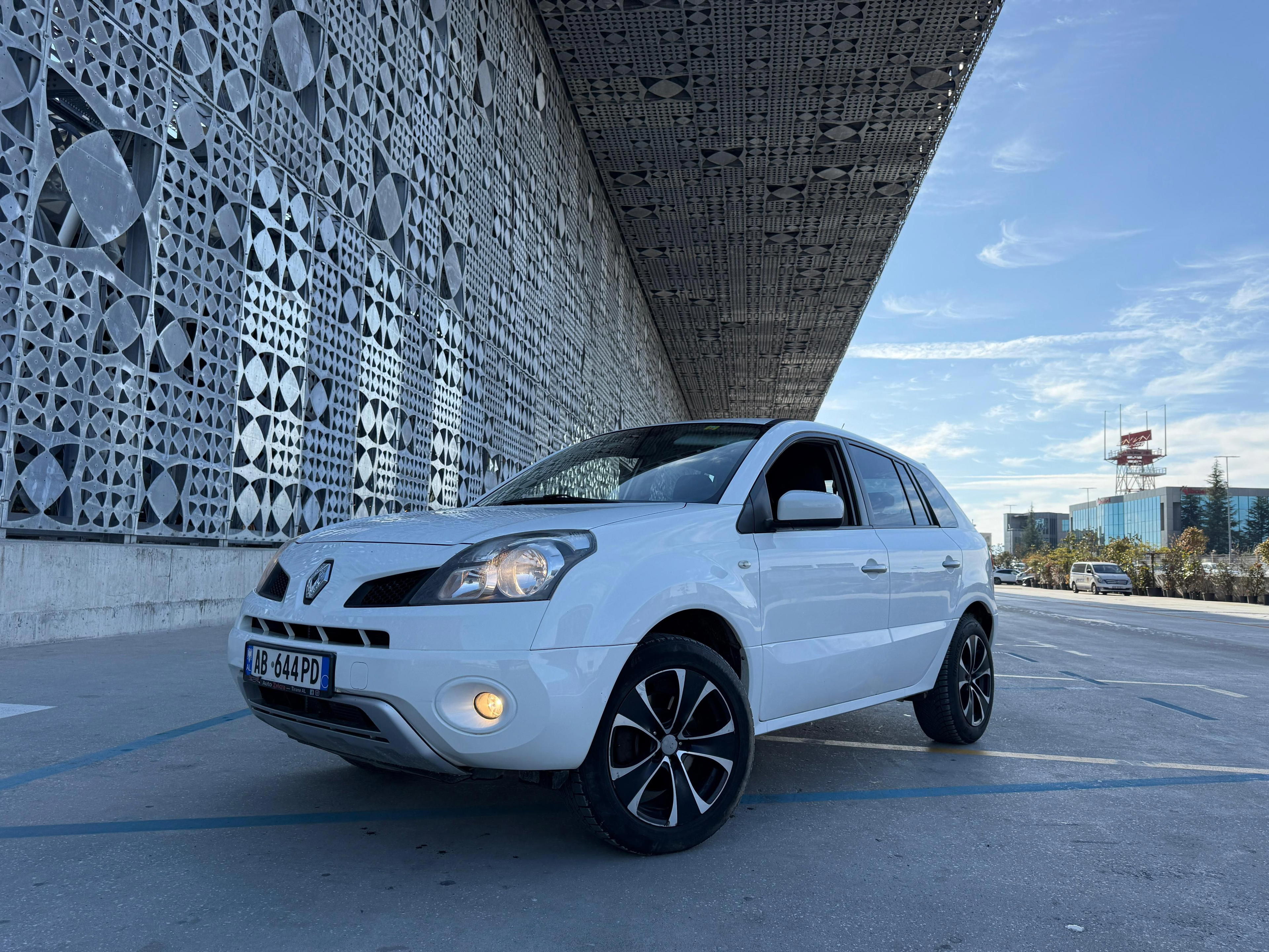 Renault Scenic XMode - photo 3