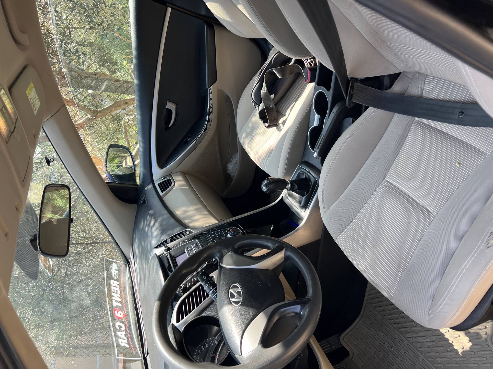 Hyundai Accent - photo 4