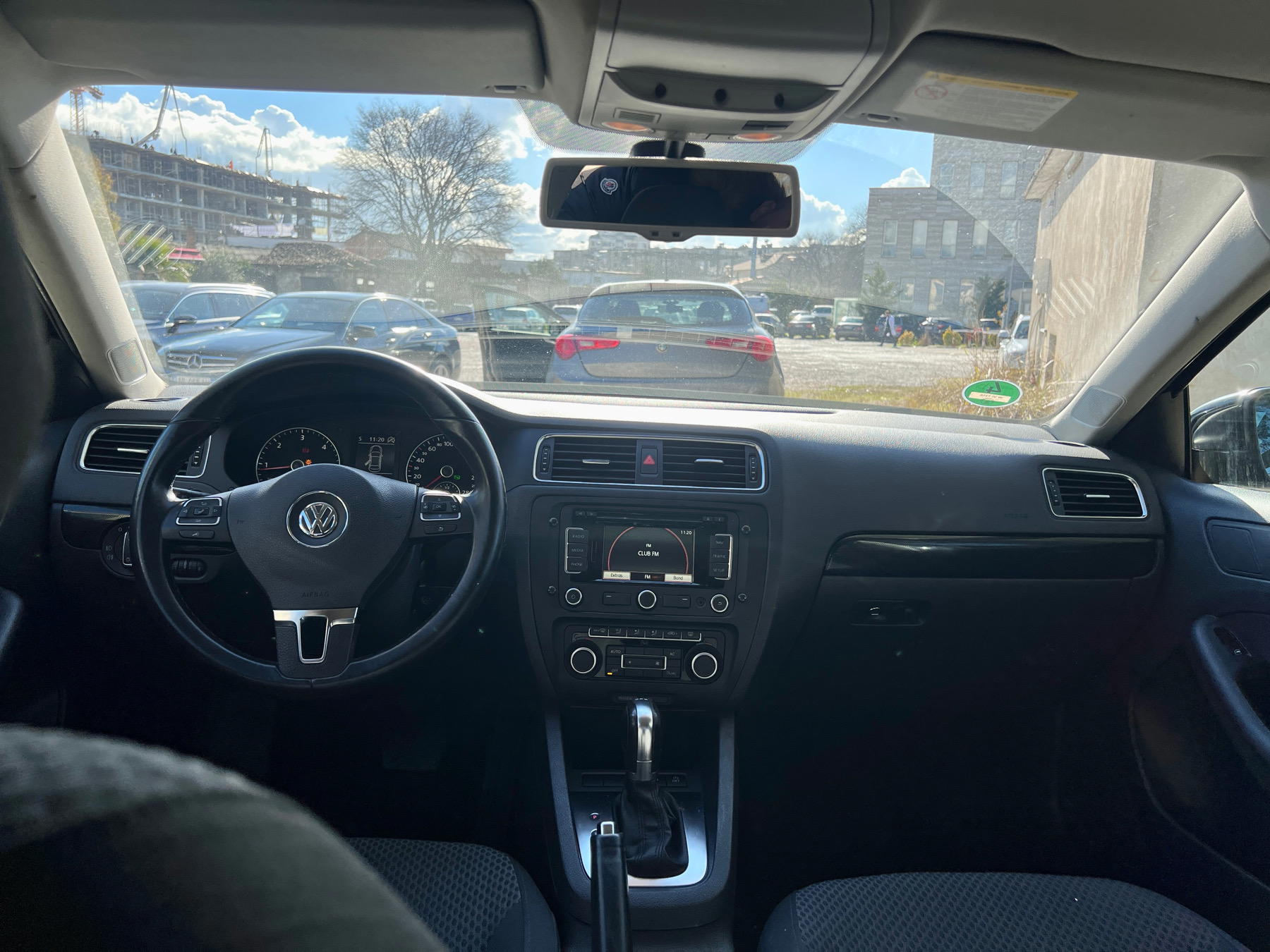Volkswagen Jetta - photo 3