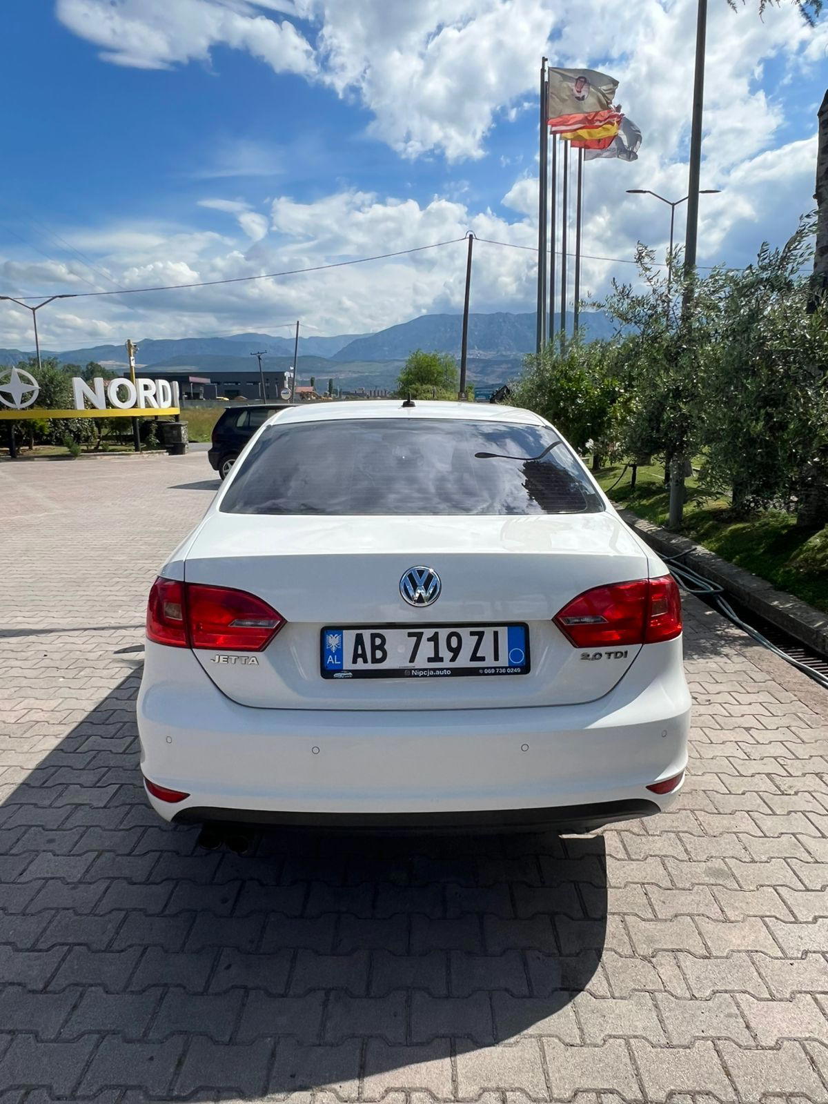 Volkswagen Jetta - photo 4