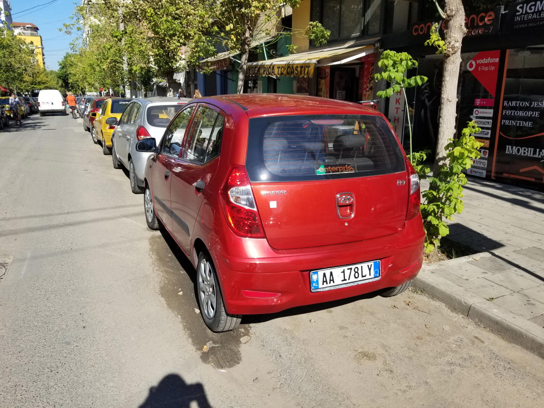 Hyundai i10 - side view
