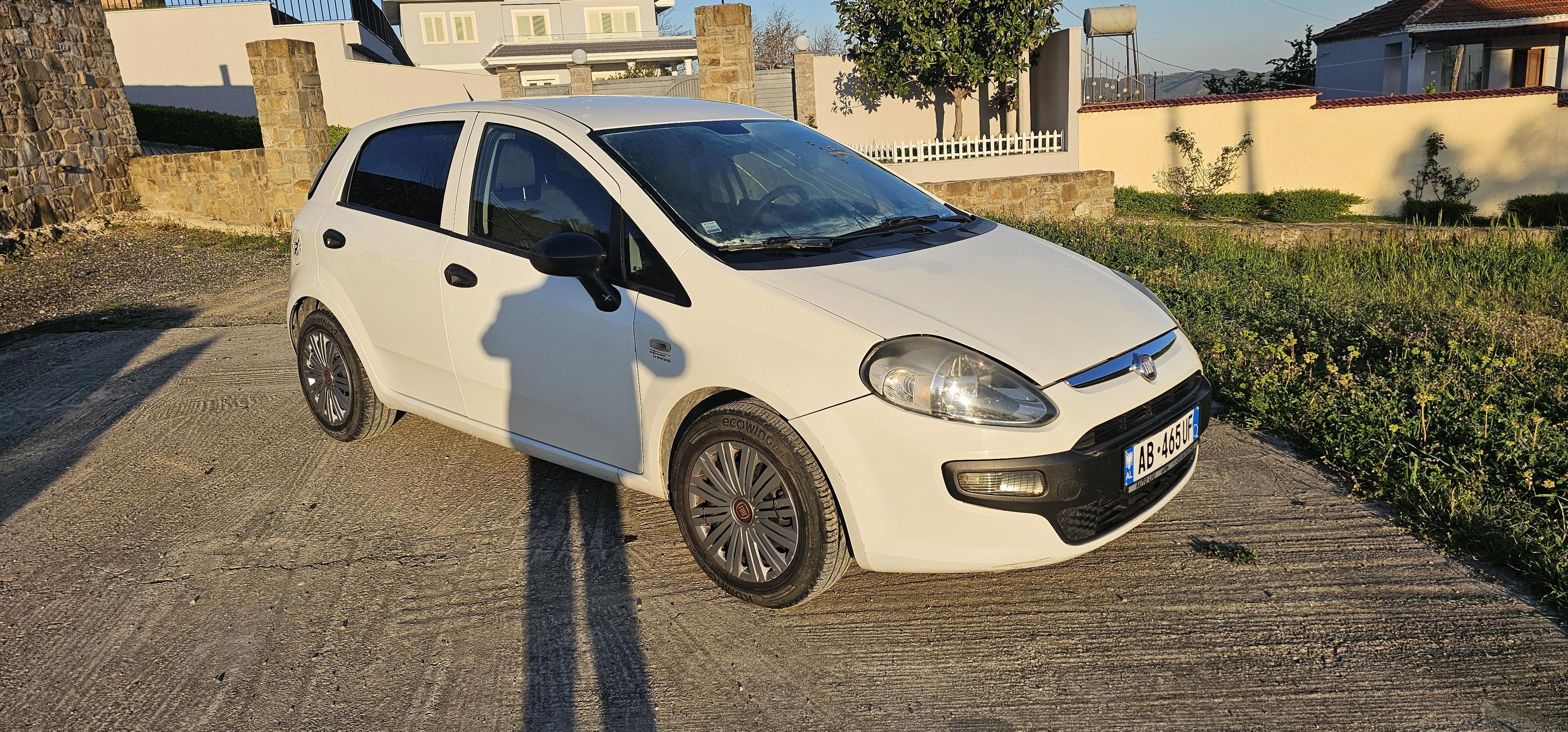 FIAT Grande Punto - main photo