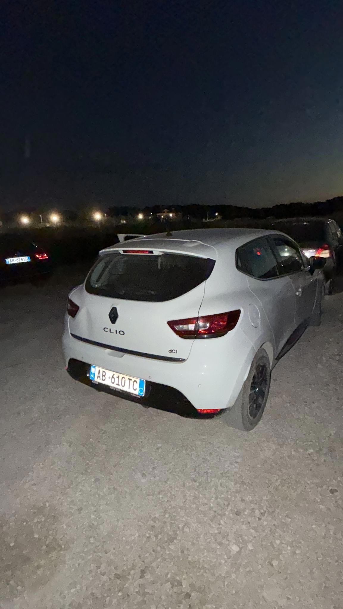 Renault Clio - side view