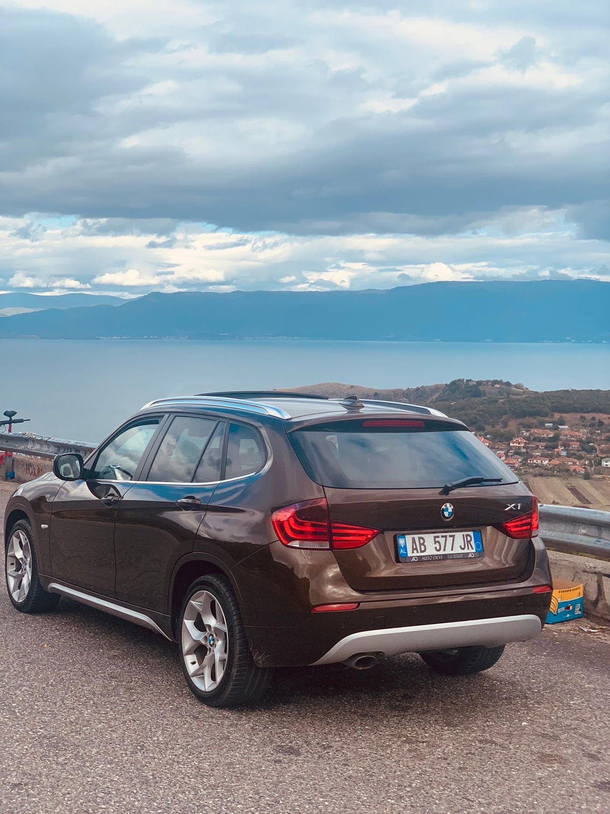BMW X1 - side view