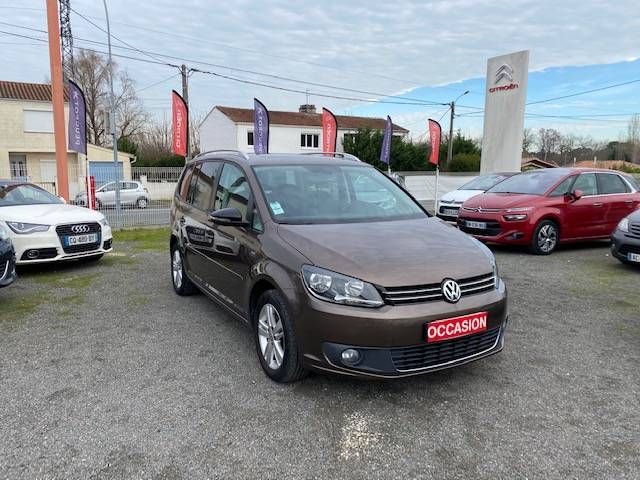 Volkswagen Touran - main photo