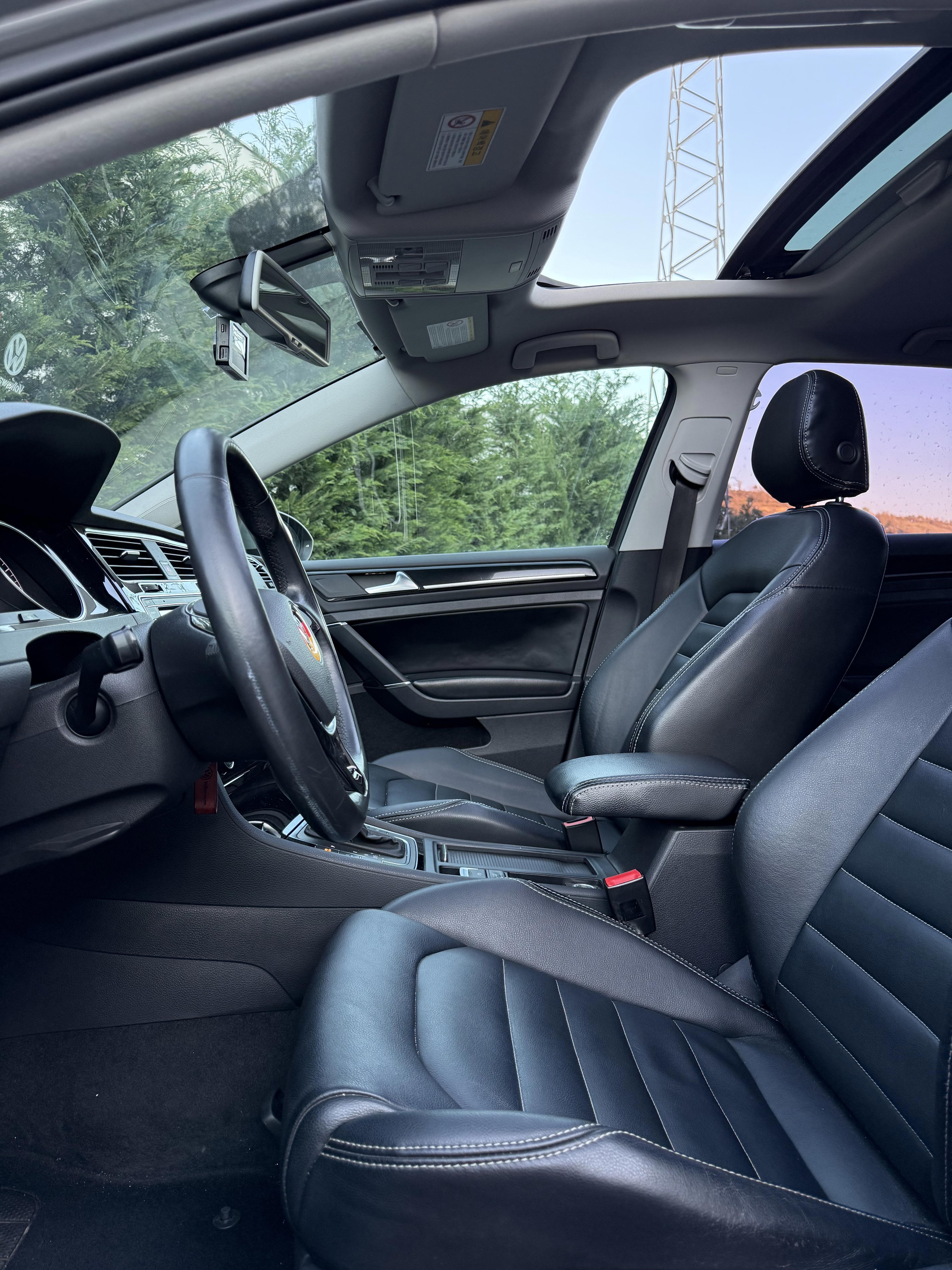 Volkswagen Golf - photo 4