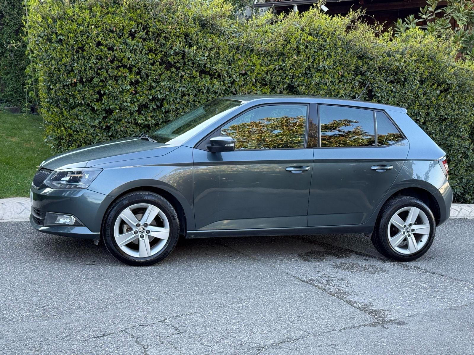 Skoda Fabia for rent