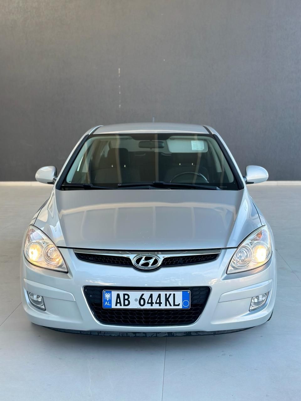 Hyundai I30 - side view