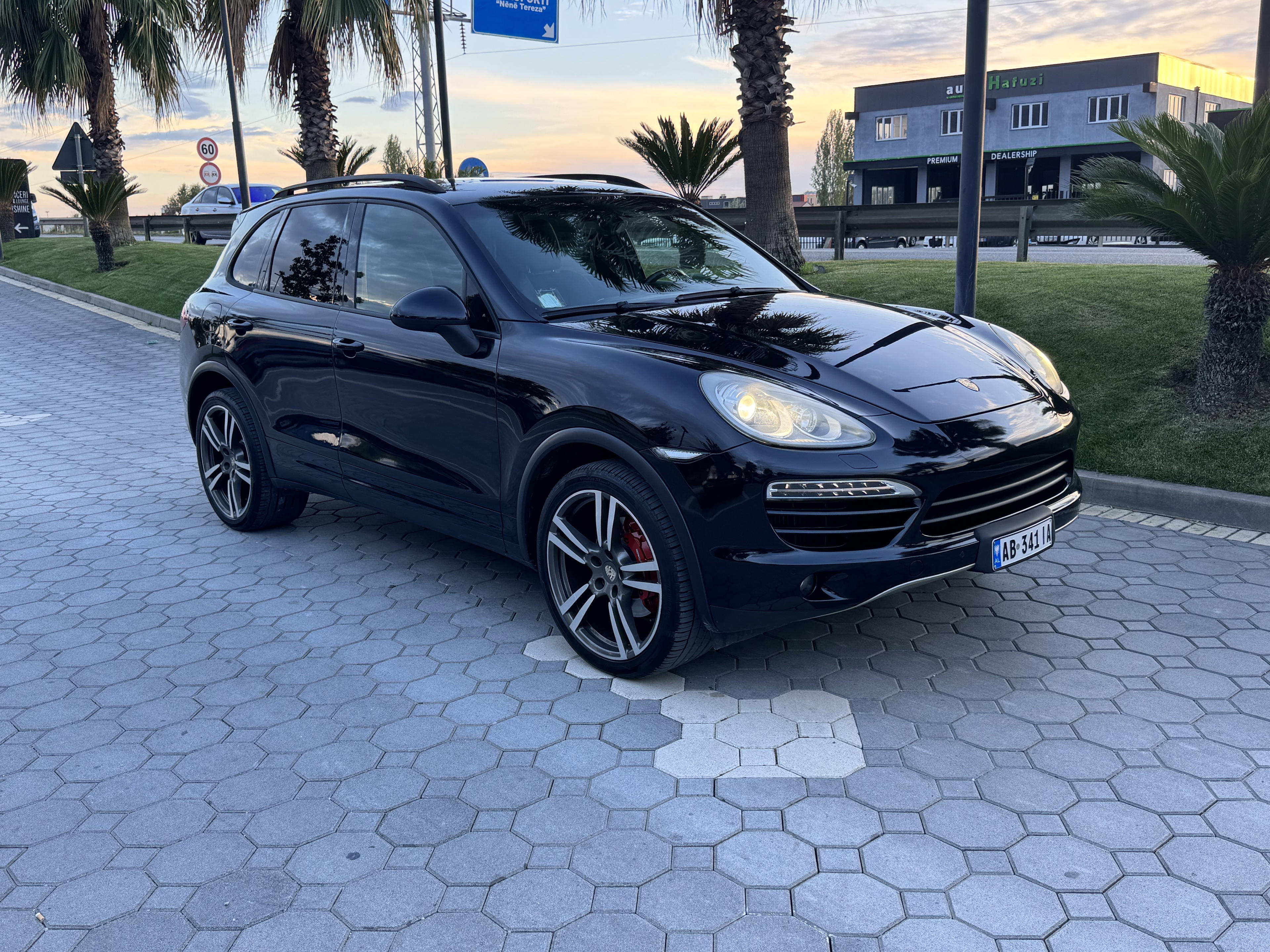 Porsche Cayenne for rent