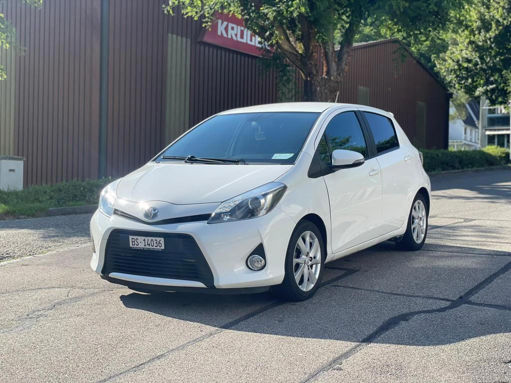 Toyota Yaris RentX Albania