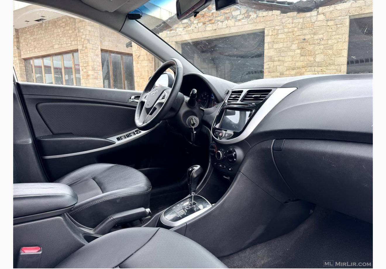 Hyundai Accent - photo 4