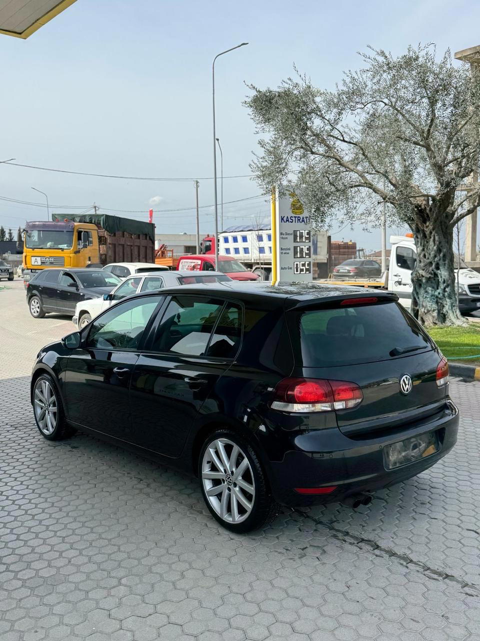 Volkswagen Golf - photo 3