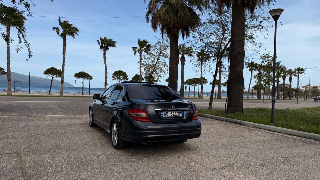 Mercedes-Benz C-Class - photo 4