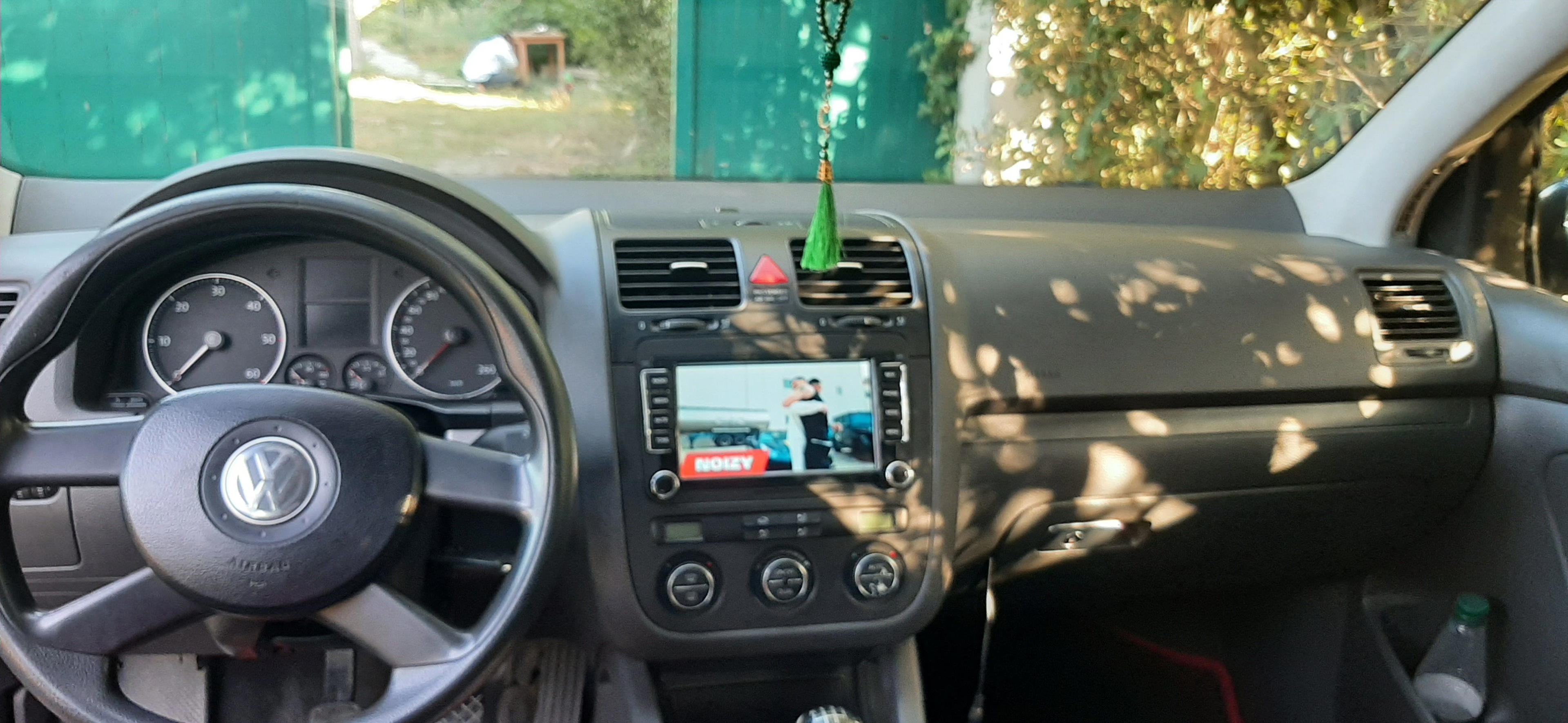 Volkswagen Golf - photo 3