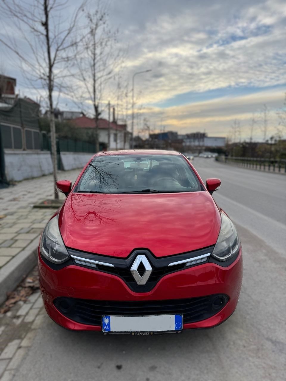 Renault Clio RentX Albania