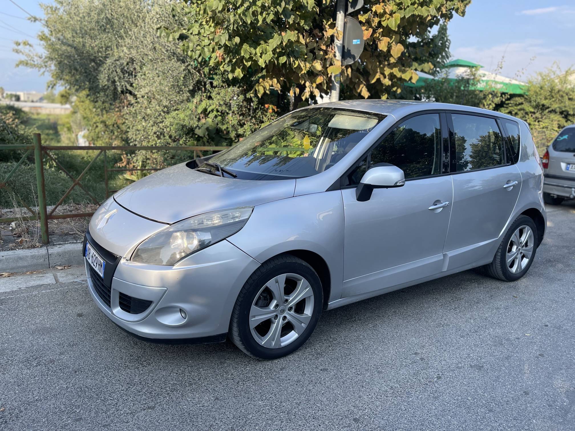 Renault Scenic XMode - main photo