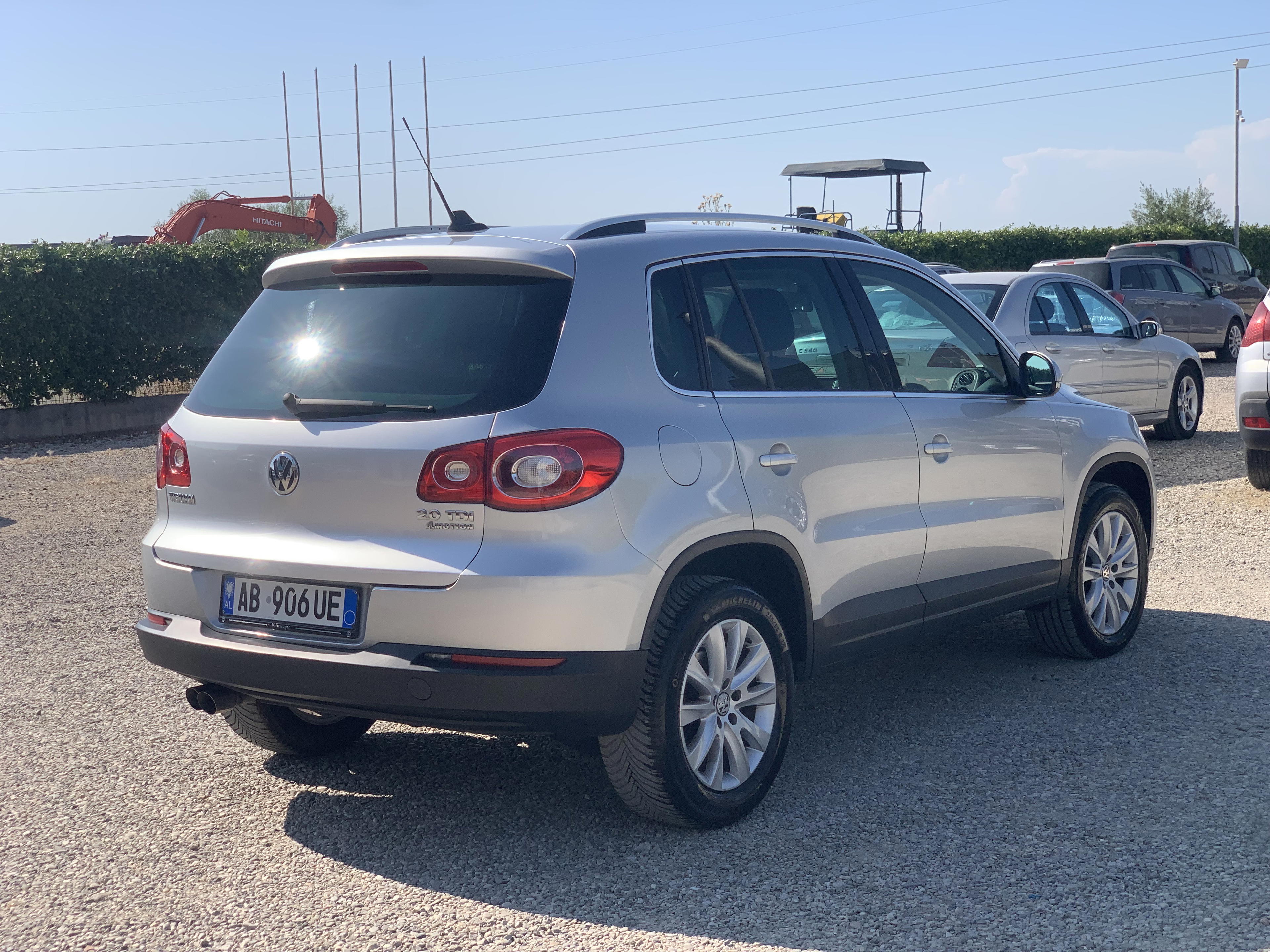 Volkswagen Tiguan - photo 4