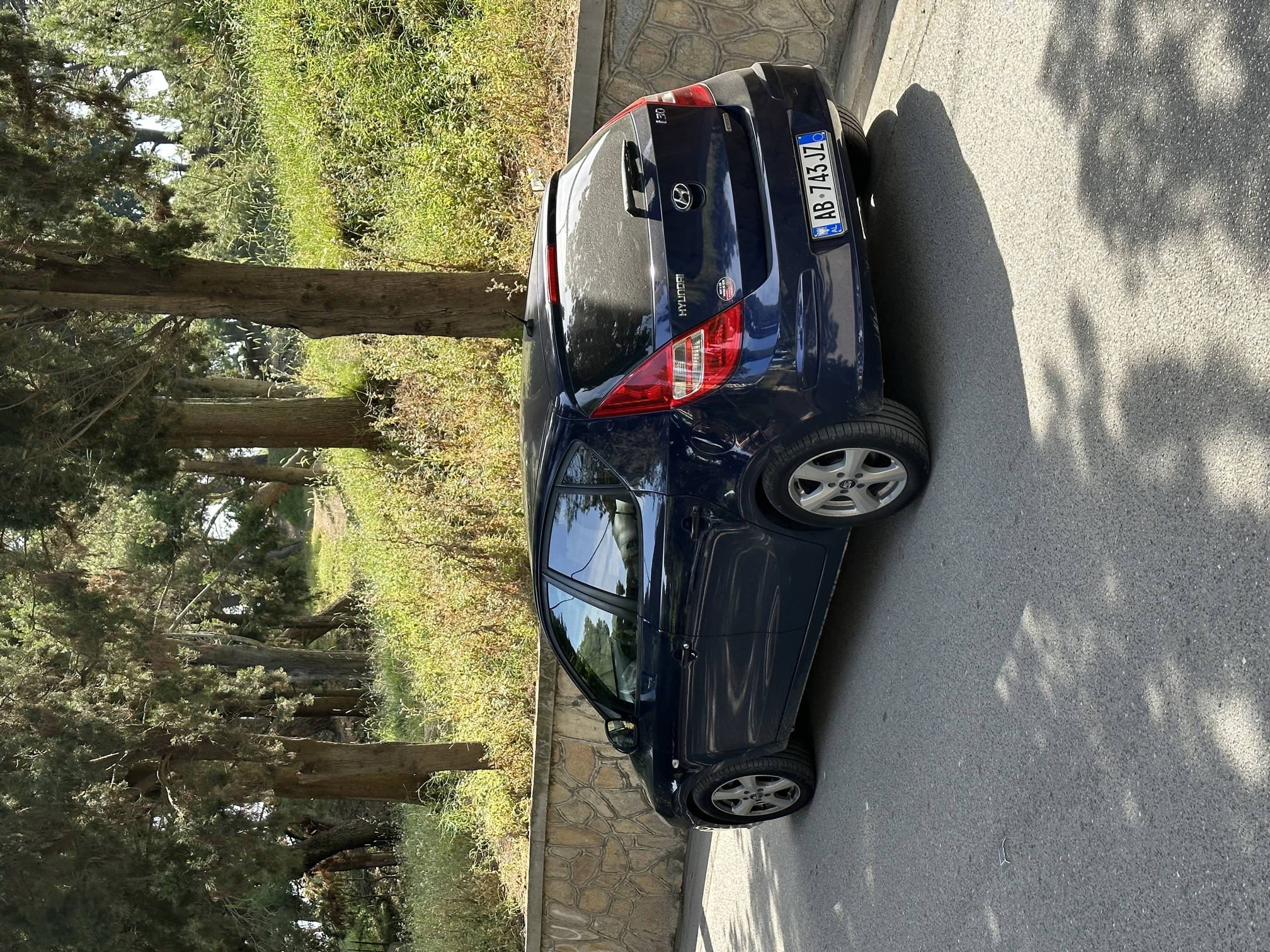 Hyundai Accent - photo 3