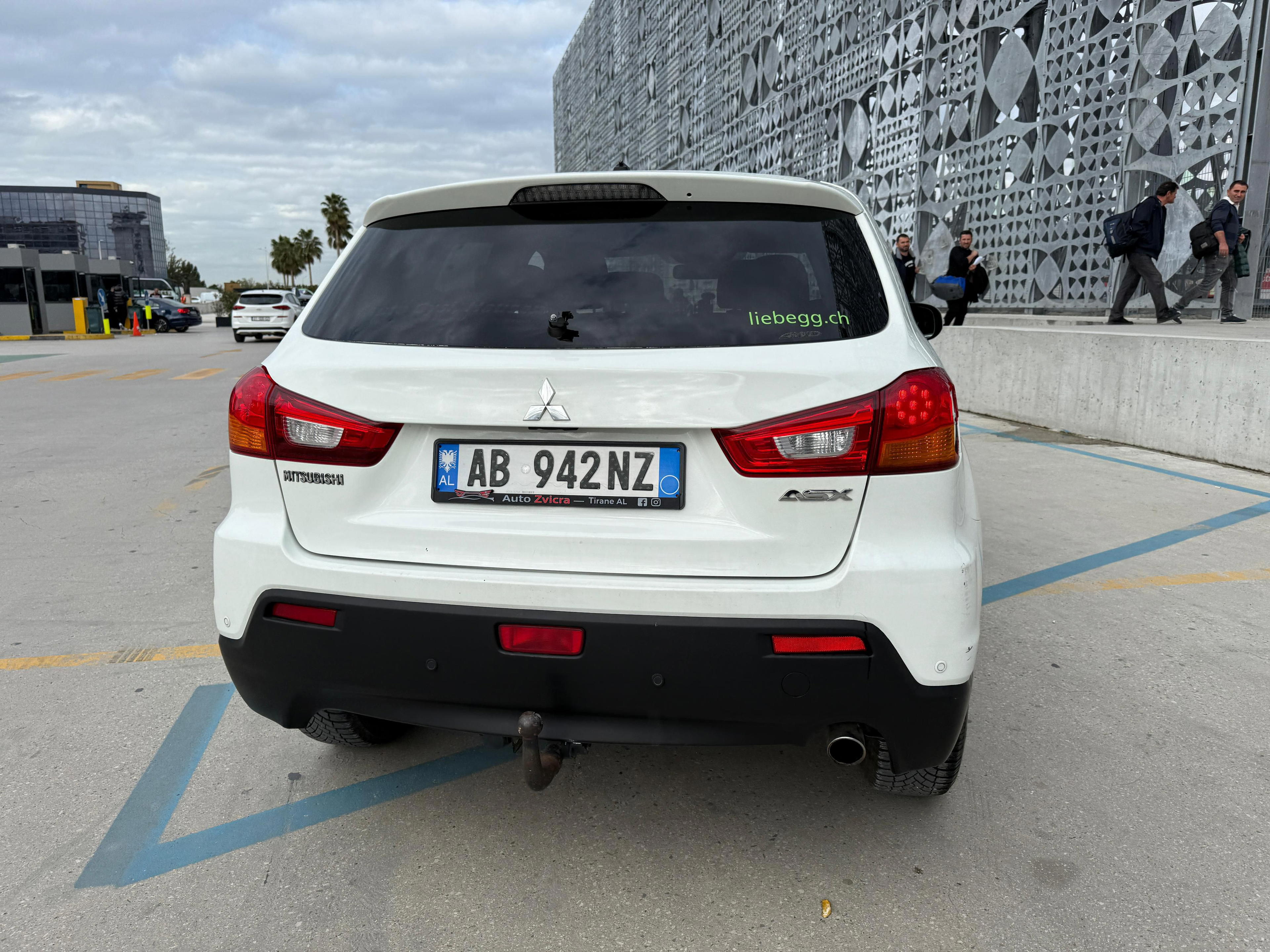 Mitsubishi Outlander - photo 3