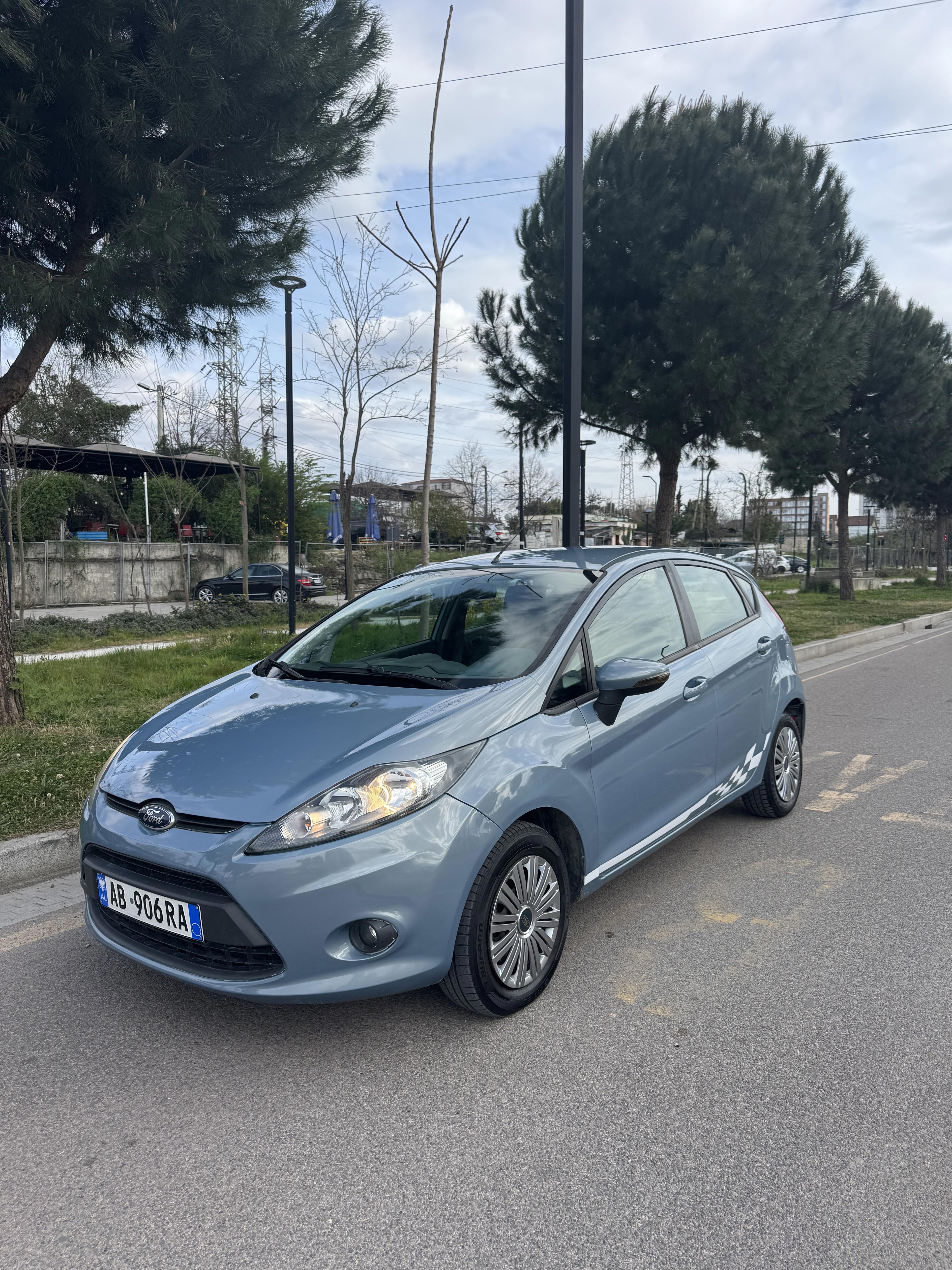 Ford Fiesta for rent