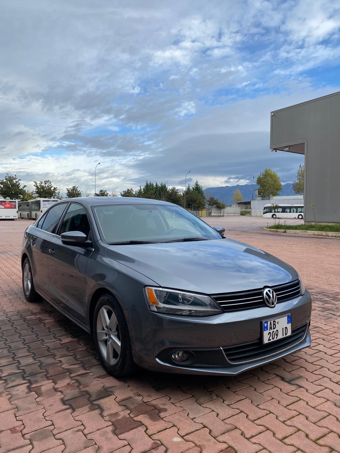 Volkswagen Jetta - photo 3