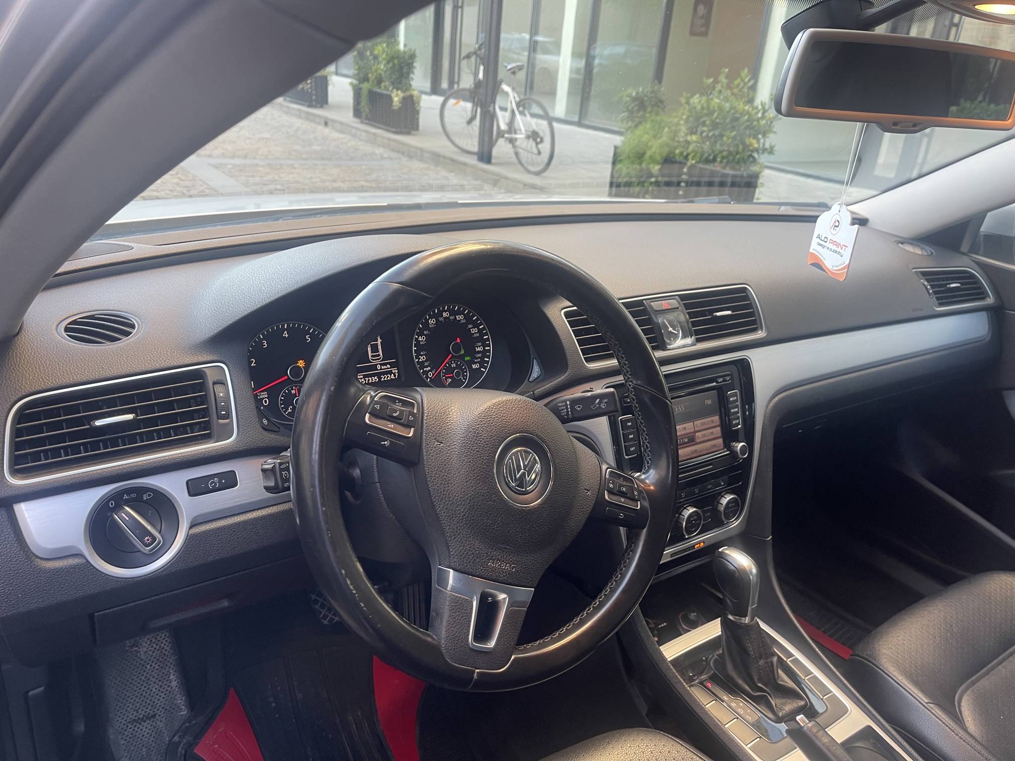 Volkswagen Passat - photo 4