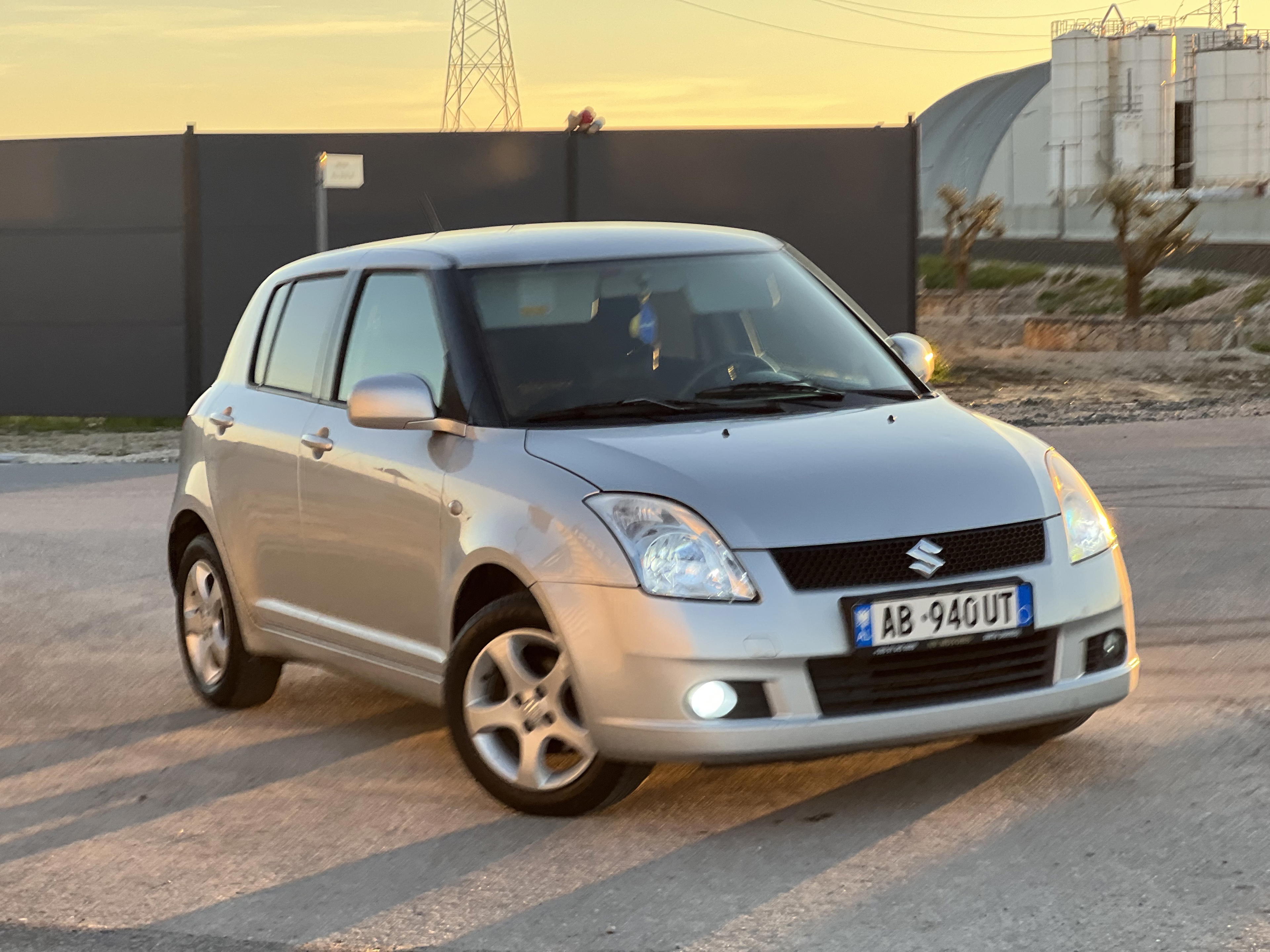 Suzuki Swift RentX Albania