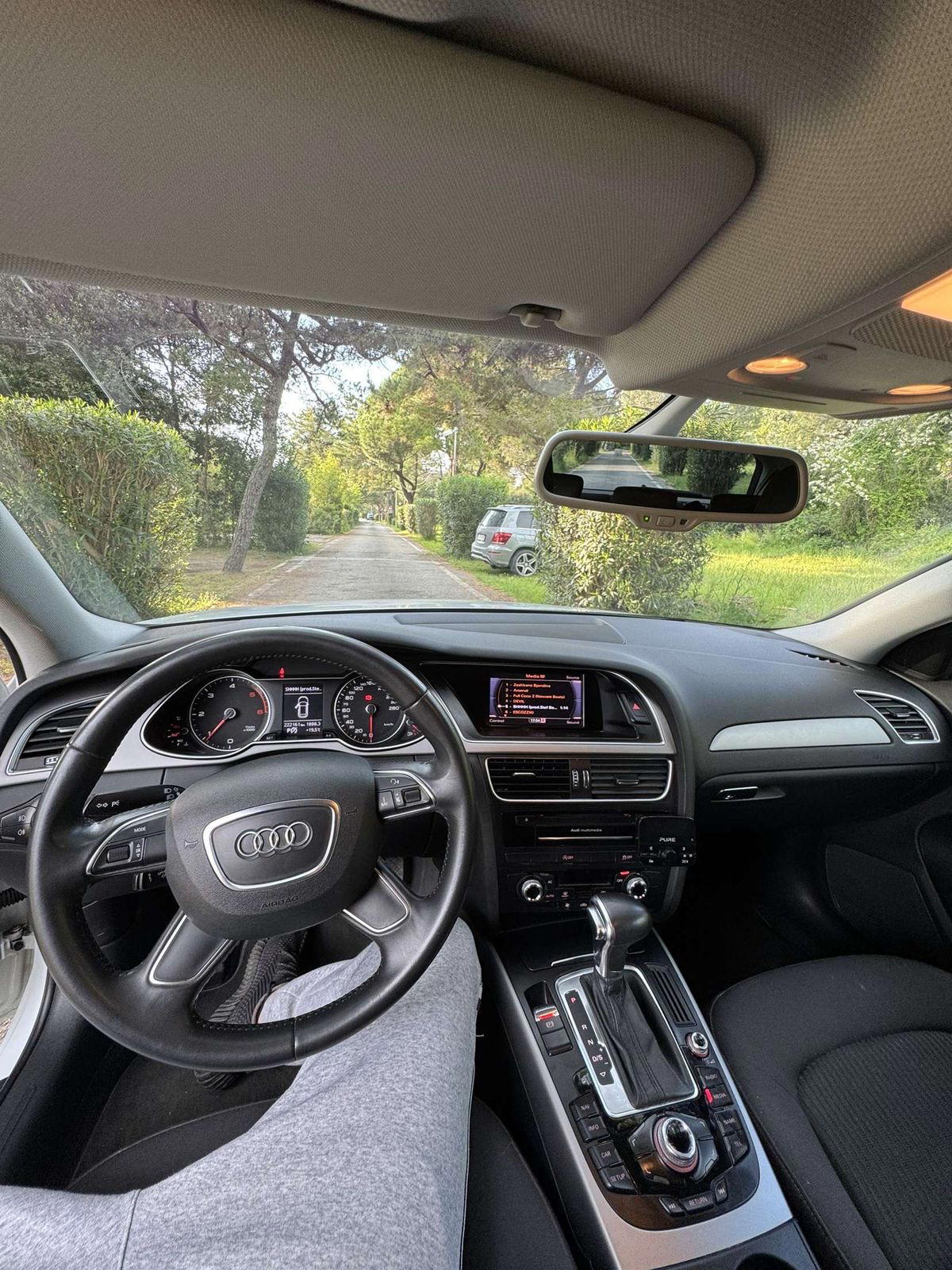 Audi A4 - photo 4