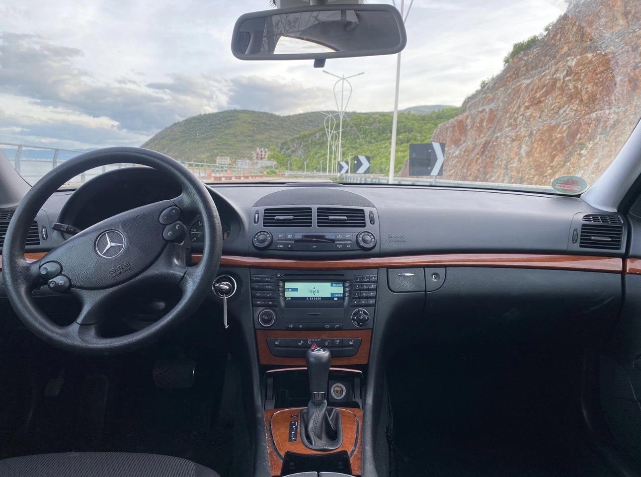 Mercedes-Benz E-Class - photo 3