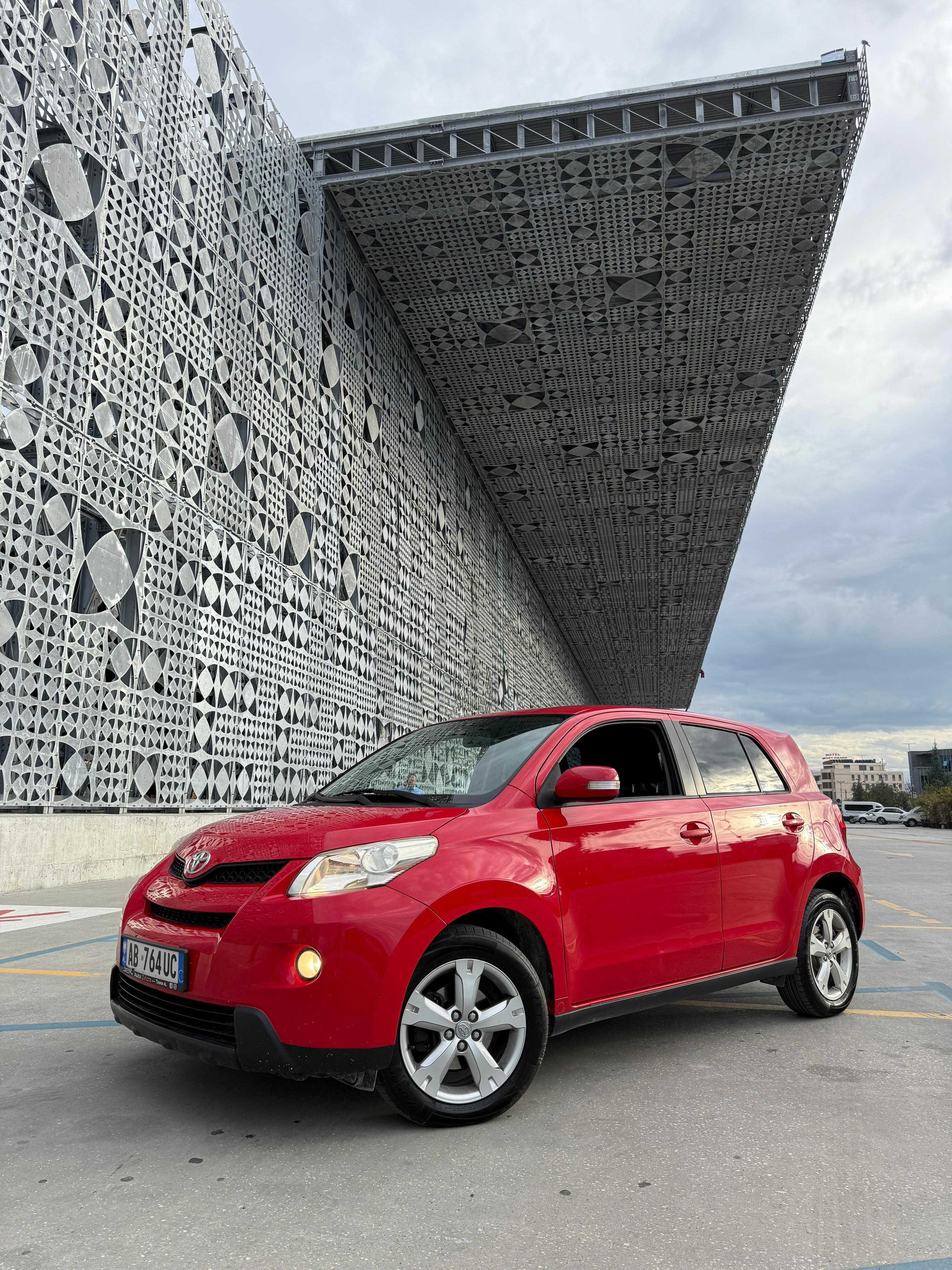Toyota Auris RentX Albania