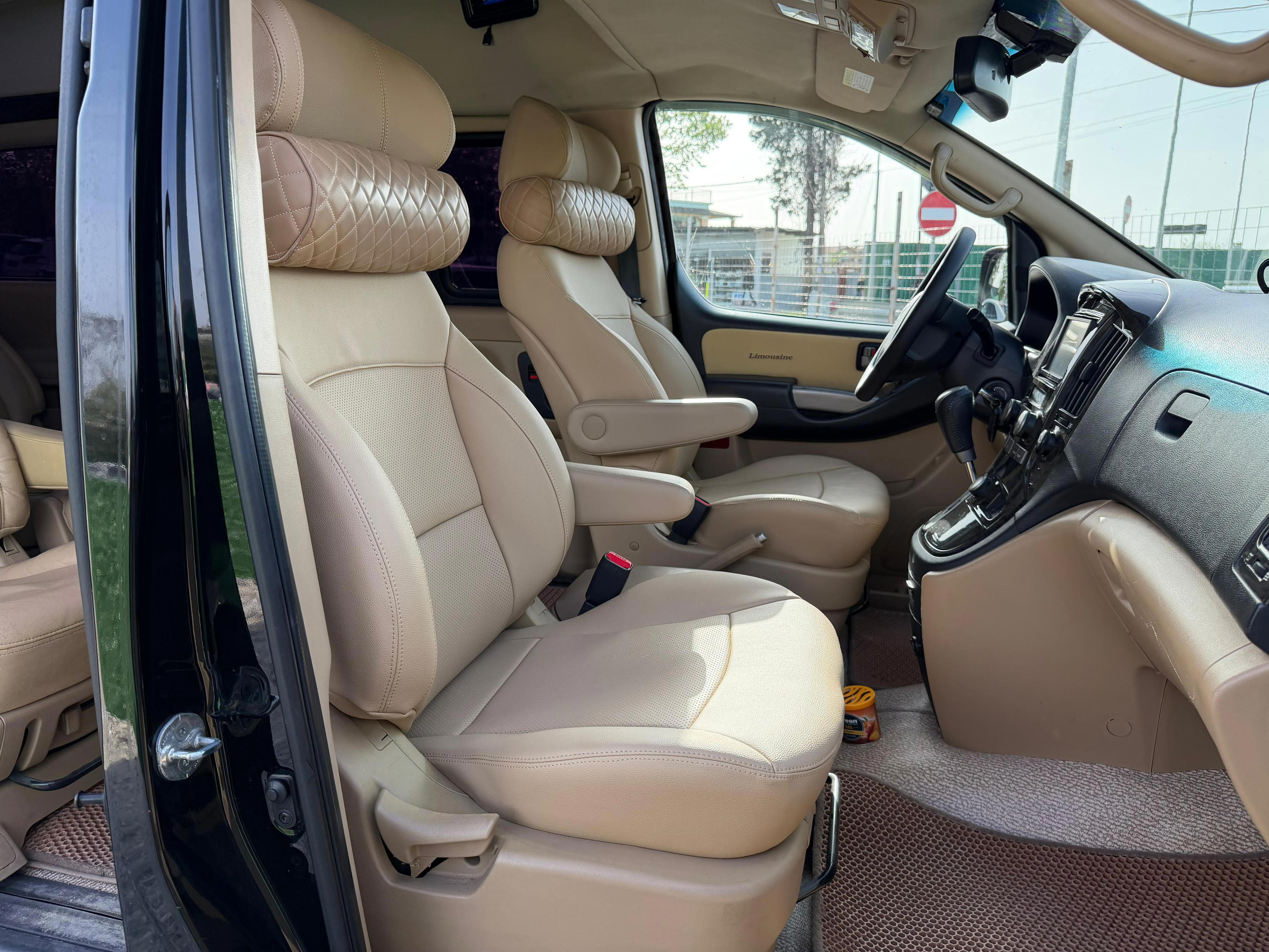 Hyundai Starex - photo 3