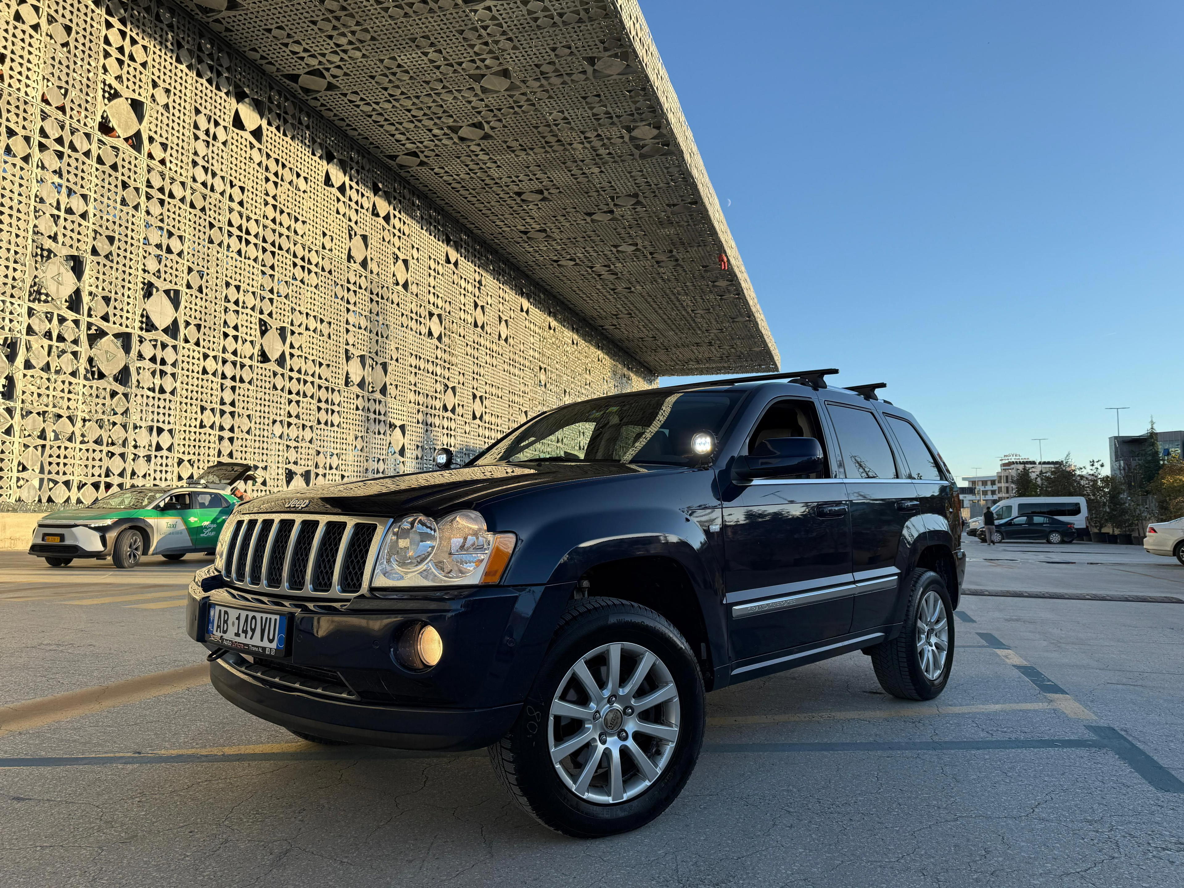 Jeep Cherokee for rent