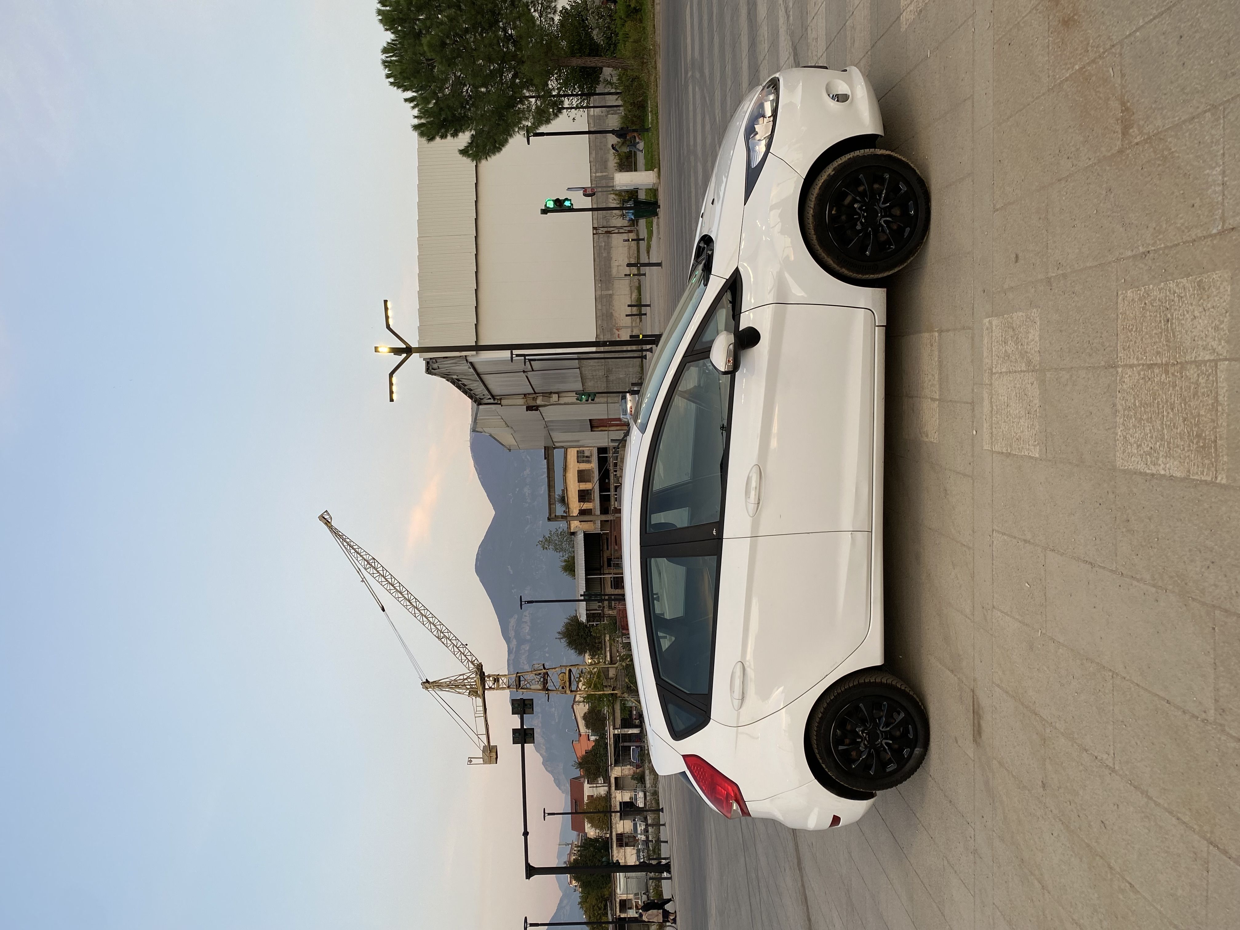 Ford Fiesta - side view