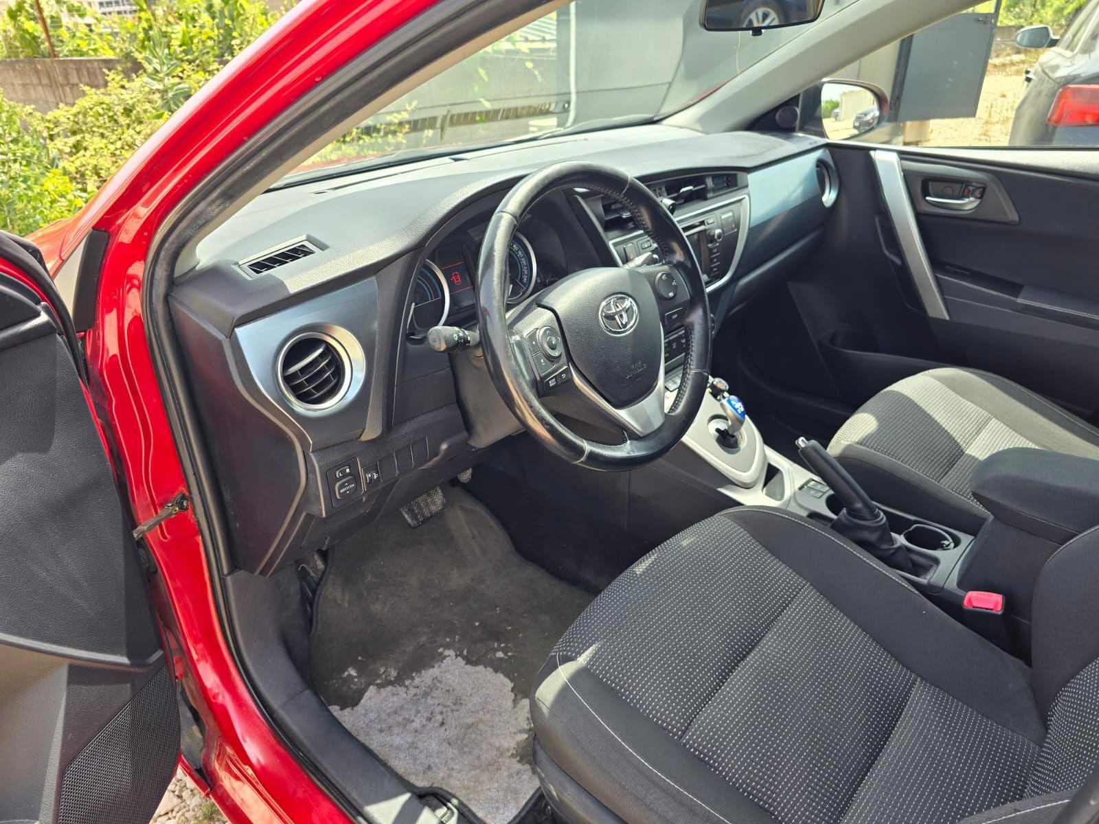 Toyota Auris - photo 3