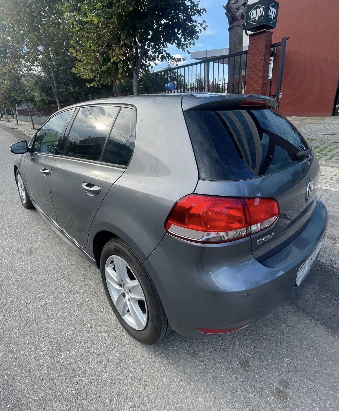 Volkswagen Golf - photo 4