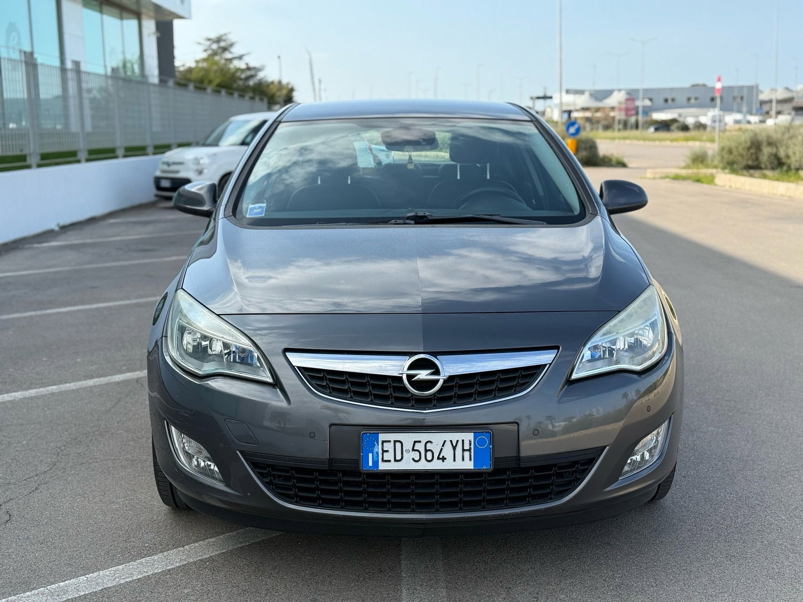 Opel Astra RentX Albania