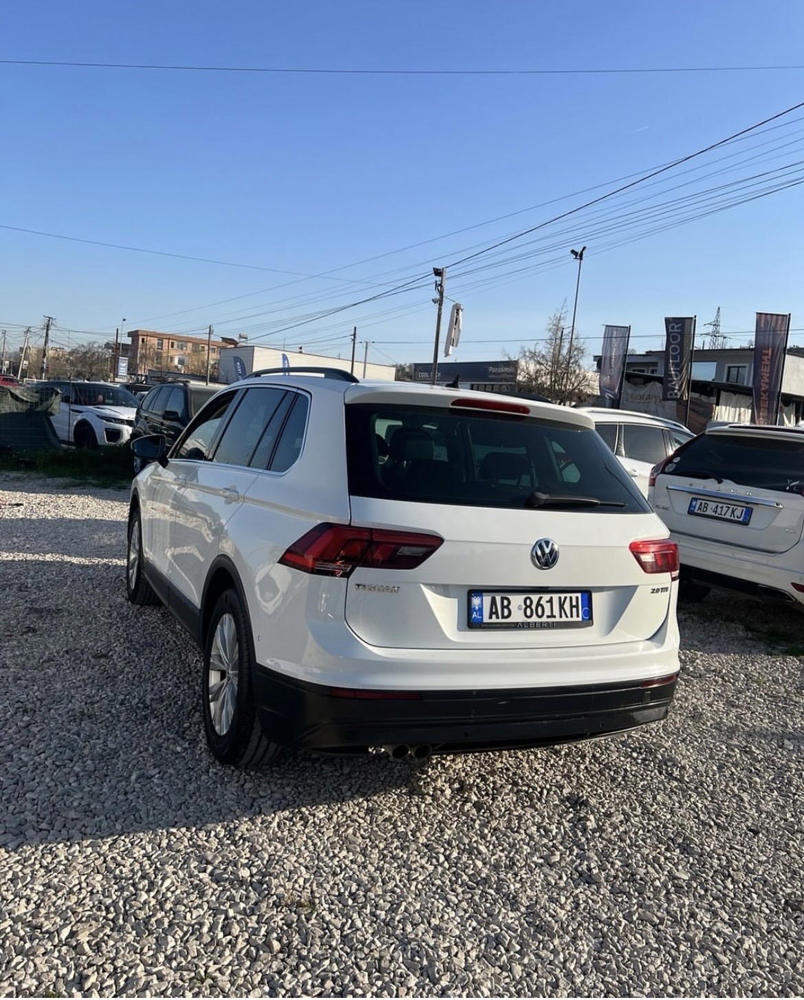 Volkswagen Tiguan - photo 4