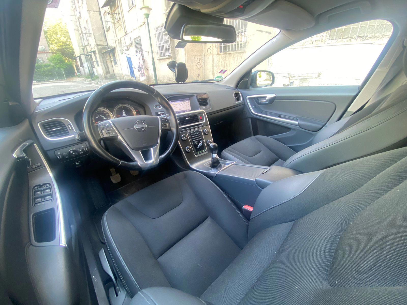 Volvo V60 - photo 3