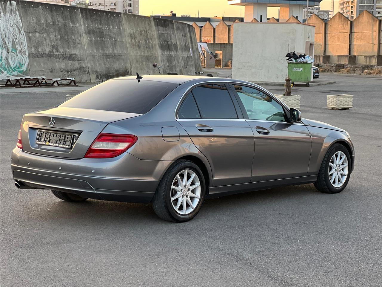 Mercedes-Benz C-Class - side view