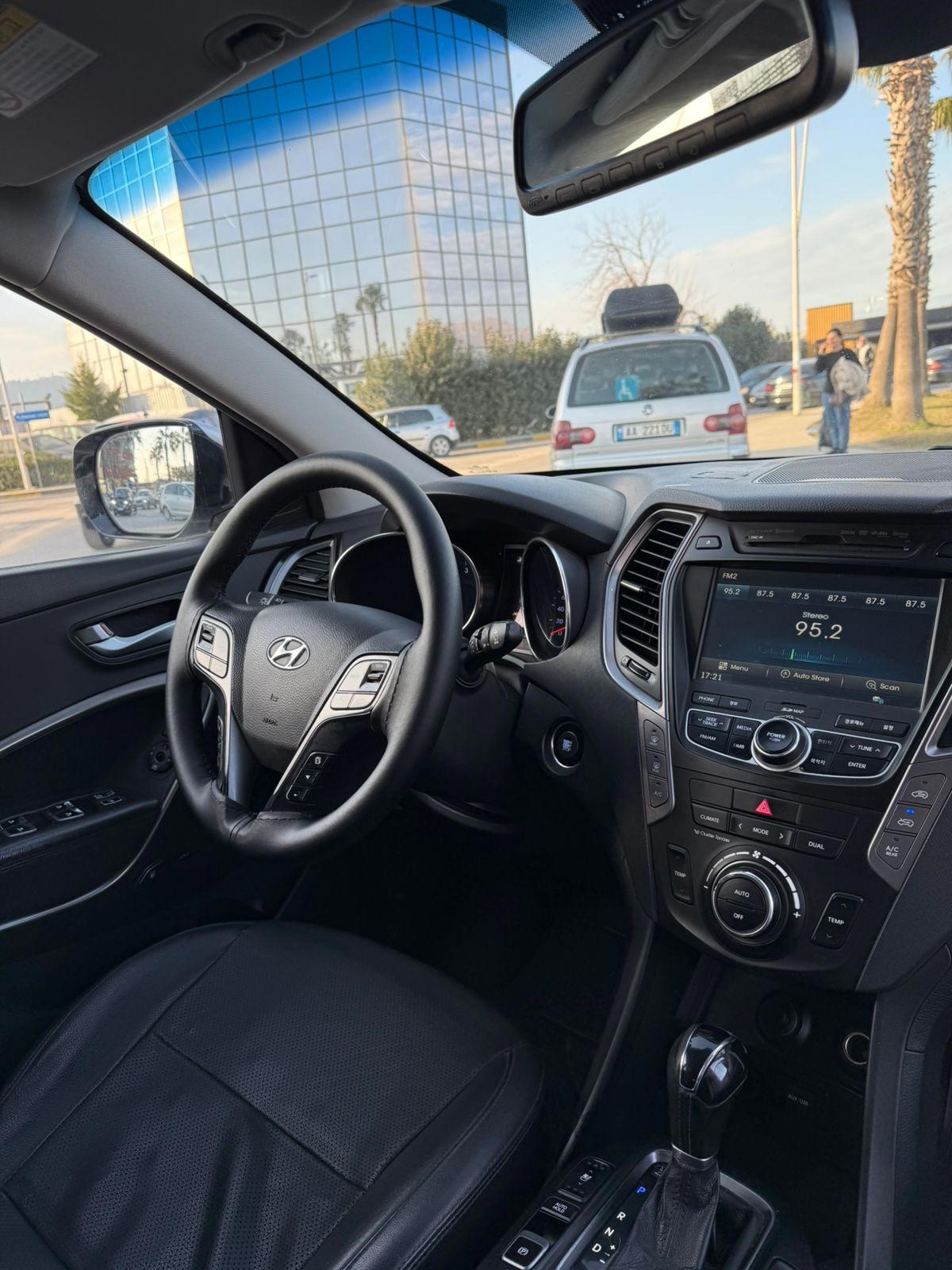 Hyundai Santa Fe - photo 4