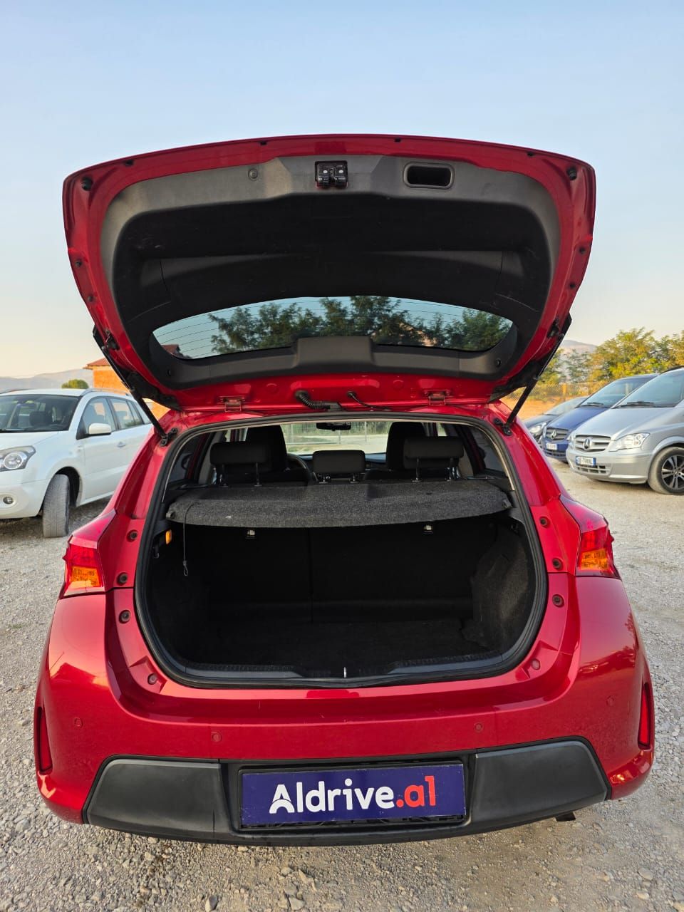 Toyota Auris - photo 4