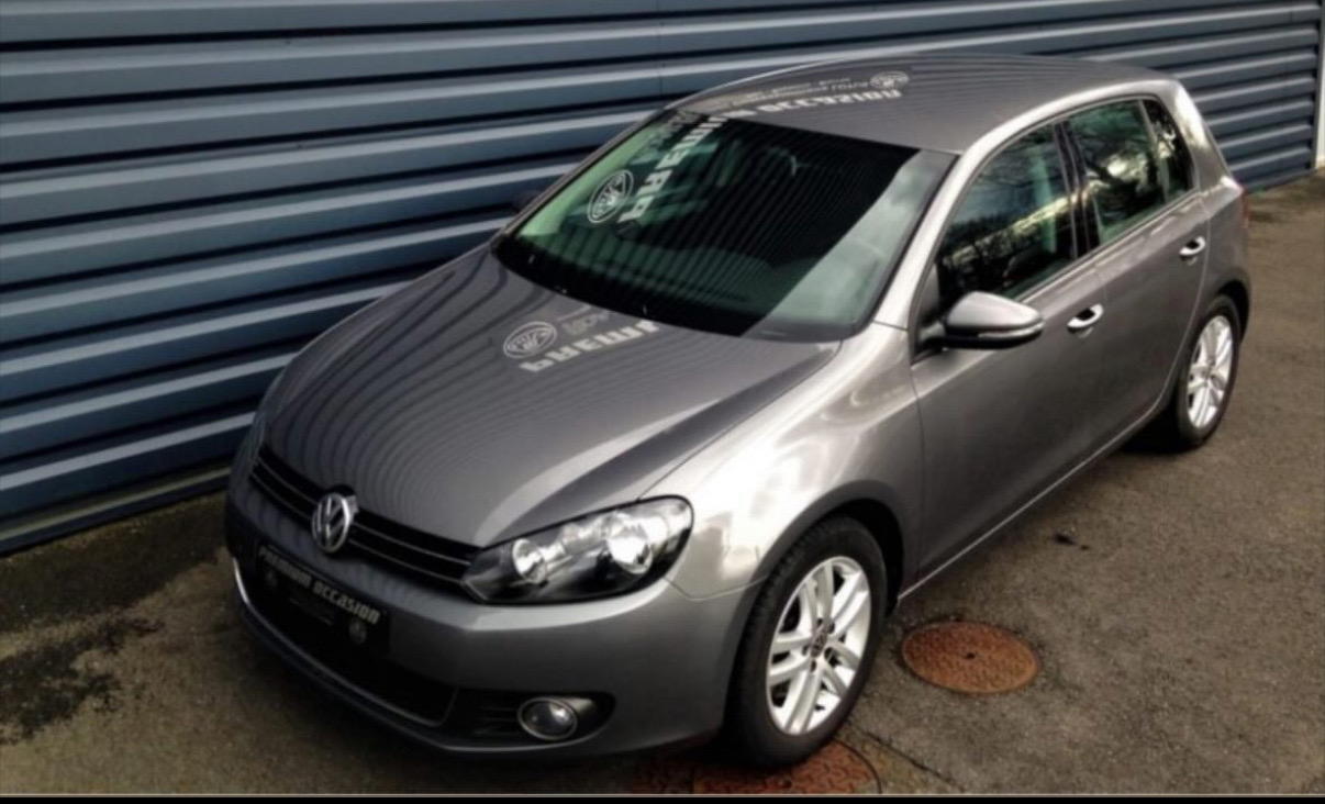 Volkswagen Golf - main photo