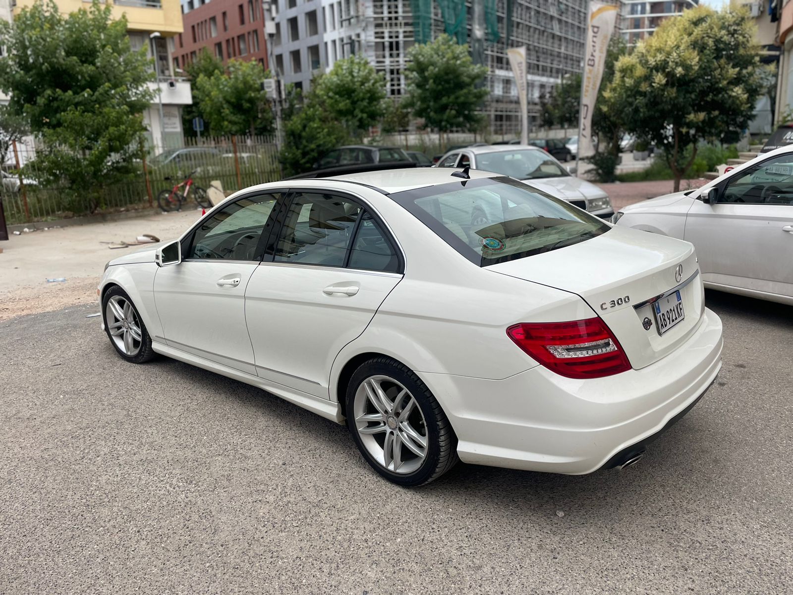 Mercedes-Benz 300 CE - main photo