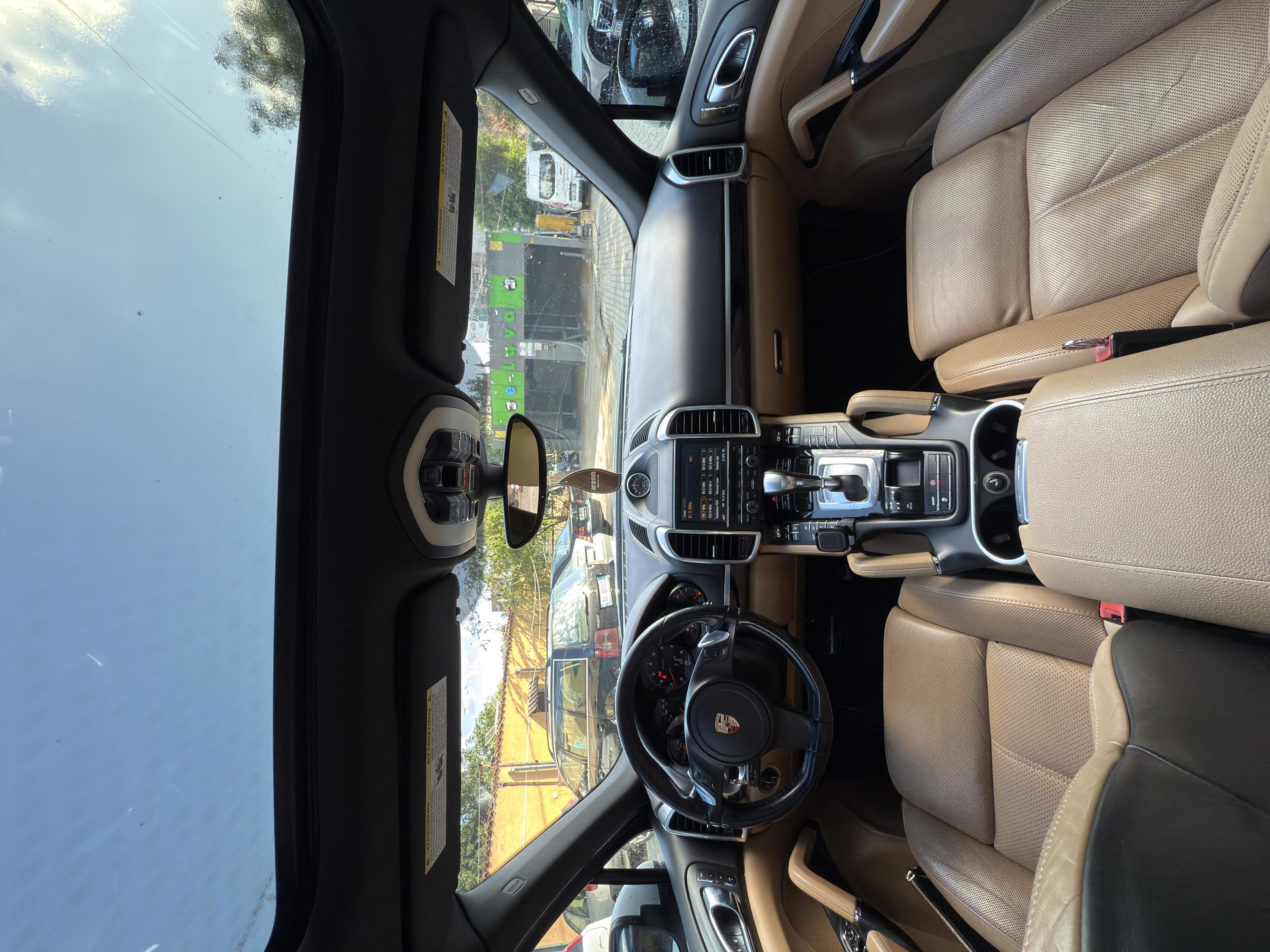 Porsche Cayenne - photo 3