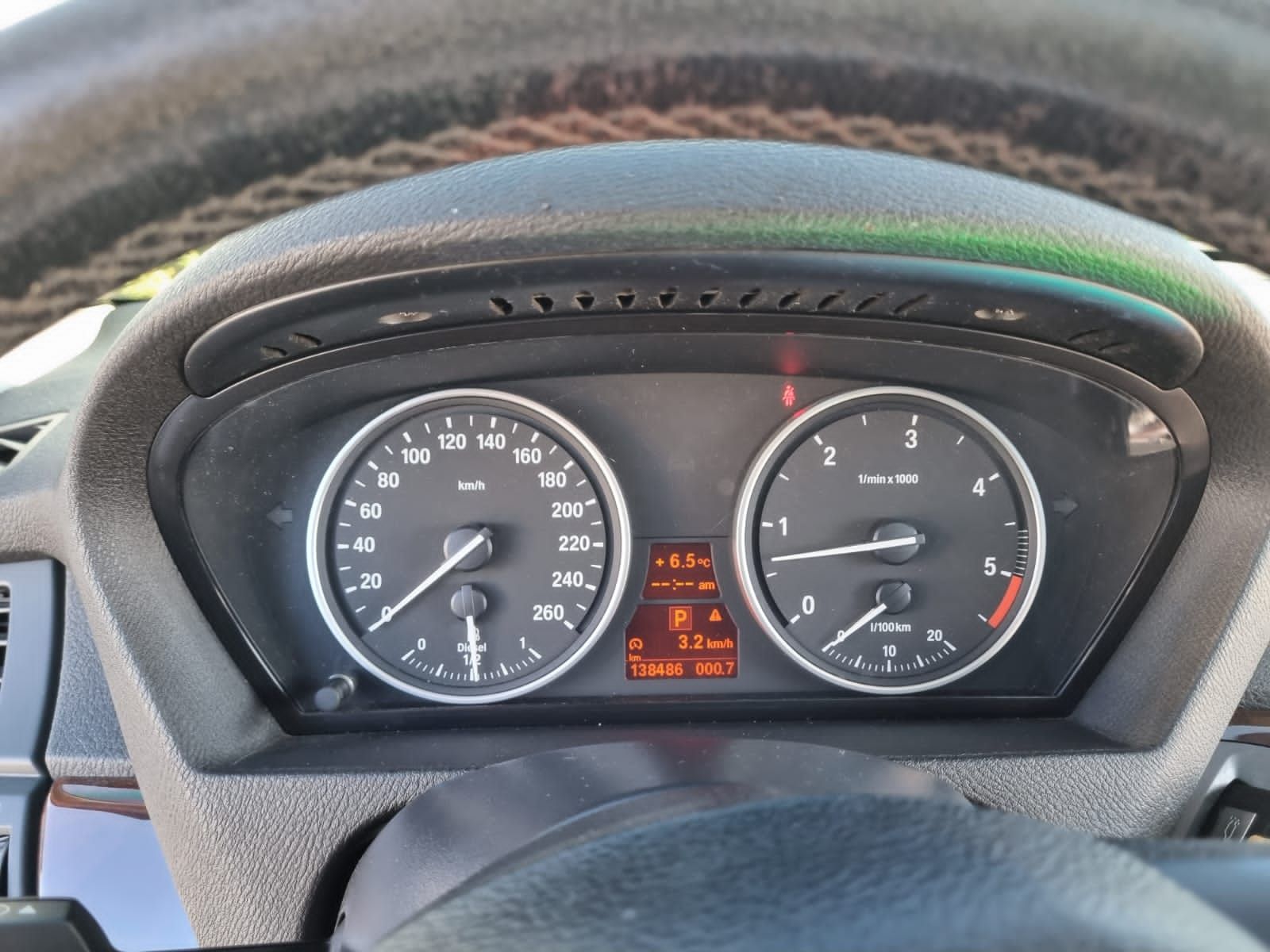BMW X5 - main photo