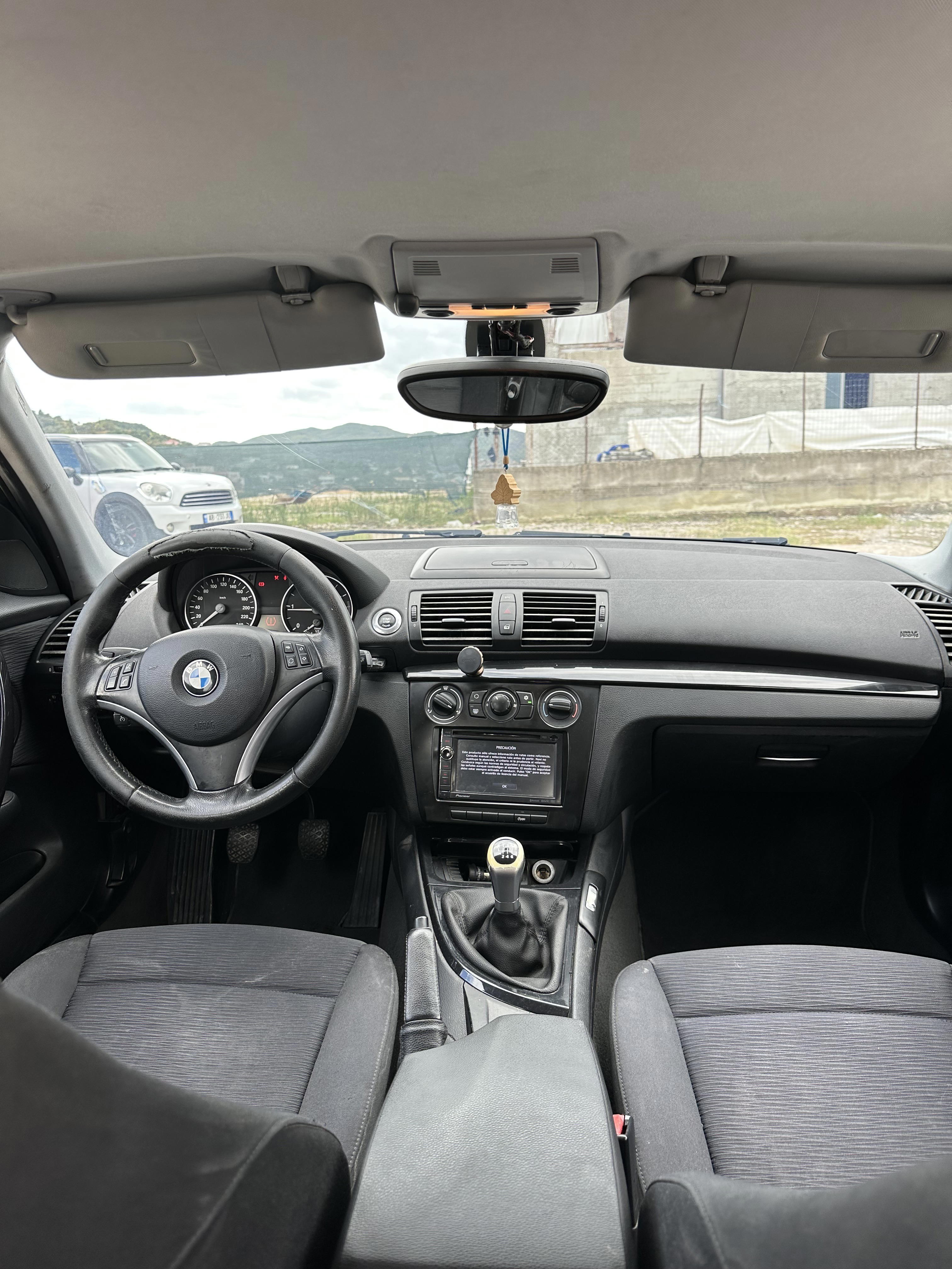 BMW 1 Series - photo 4