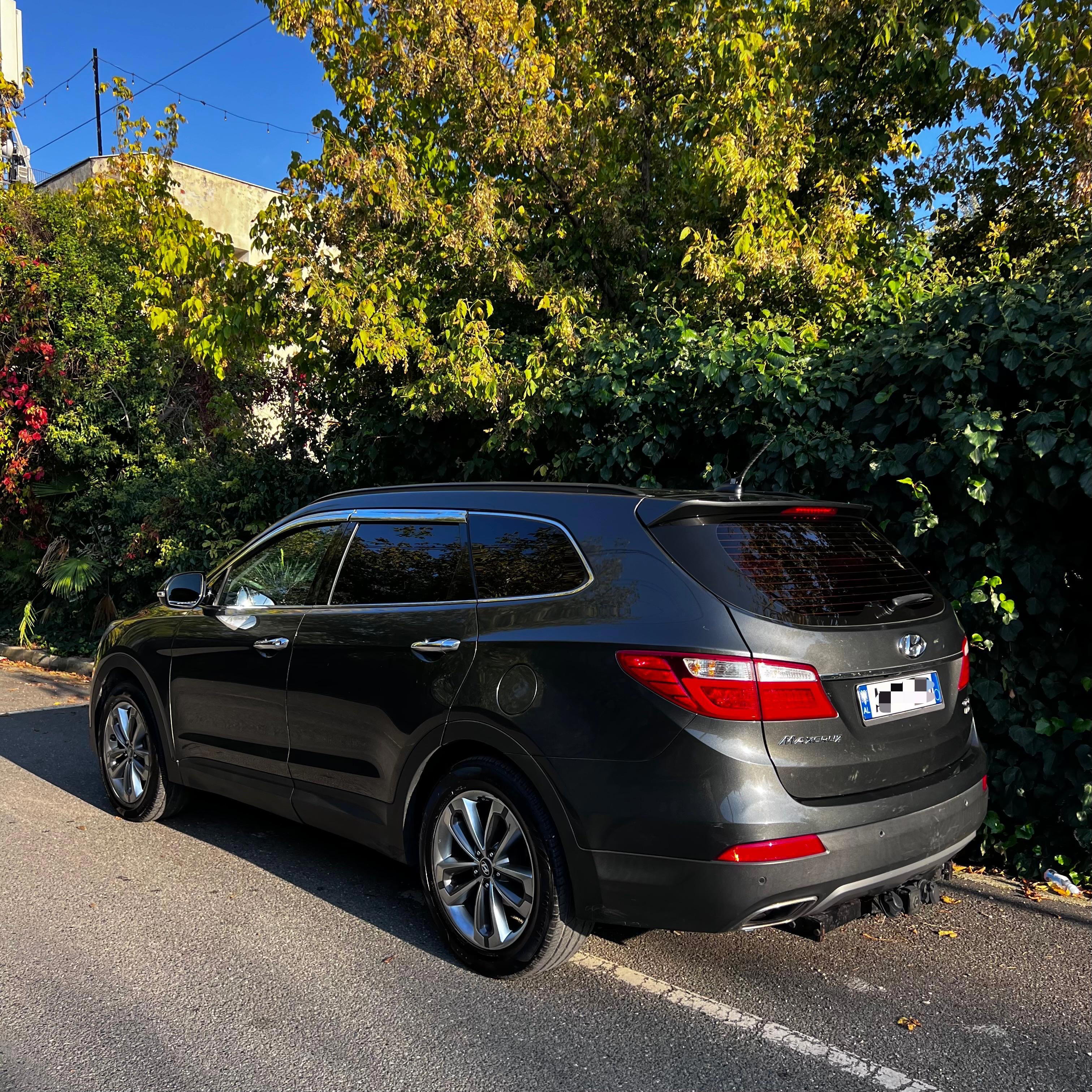 Hyundai Santa Fe XL - photo 3