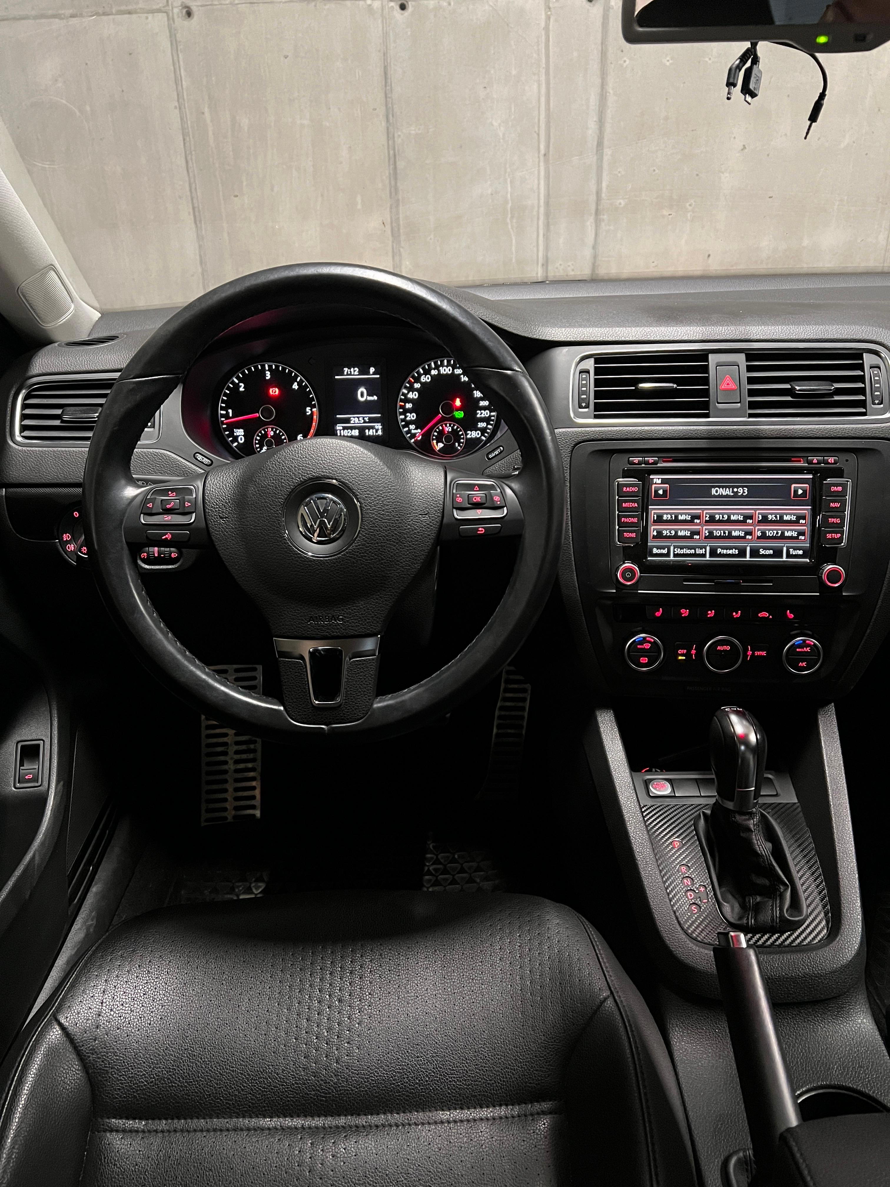Volkswagen Jetta - photo 3