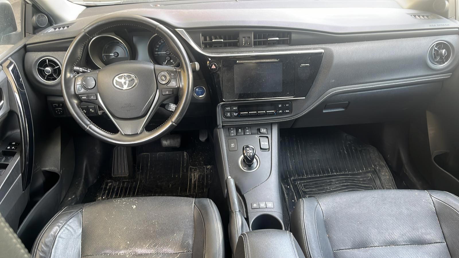 Toyota Auris - photo 3