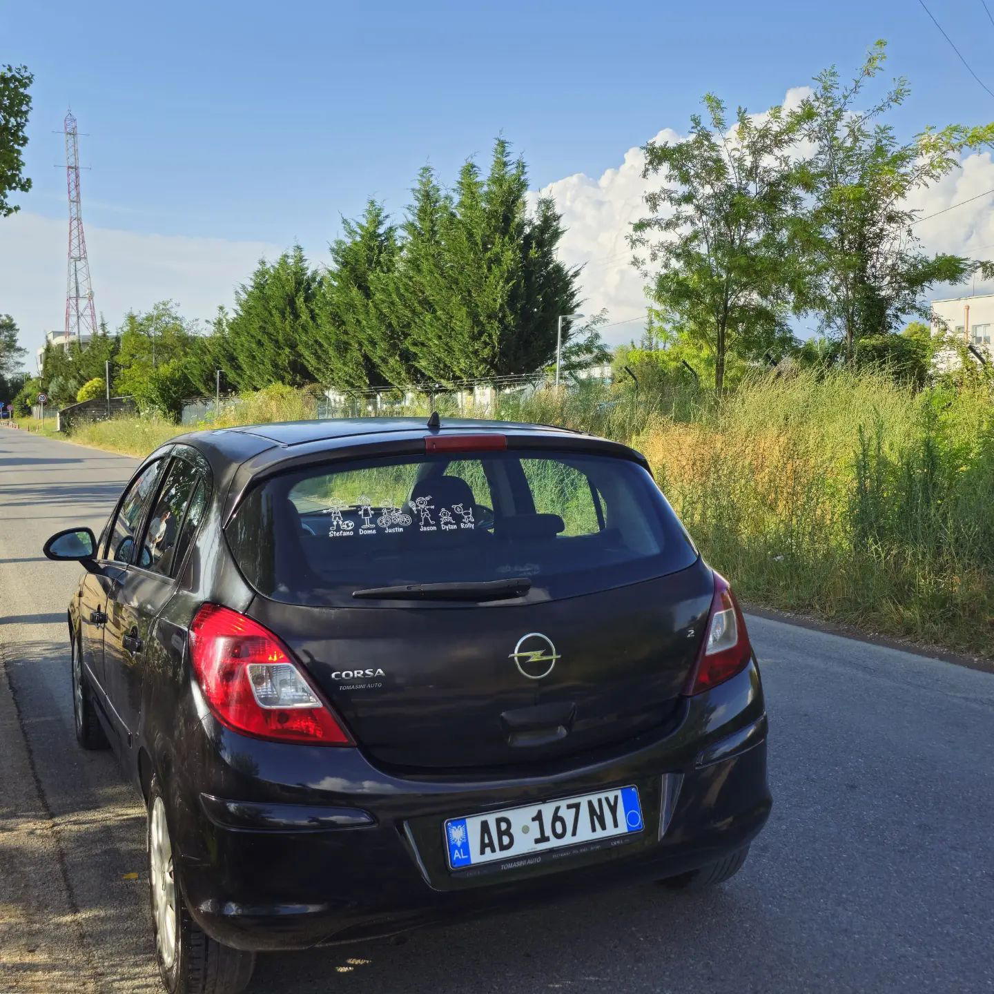 Opel Corsa - side view